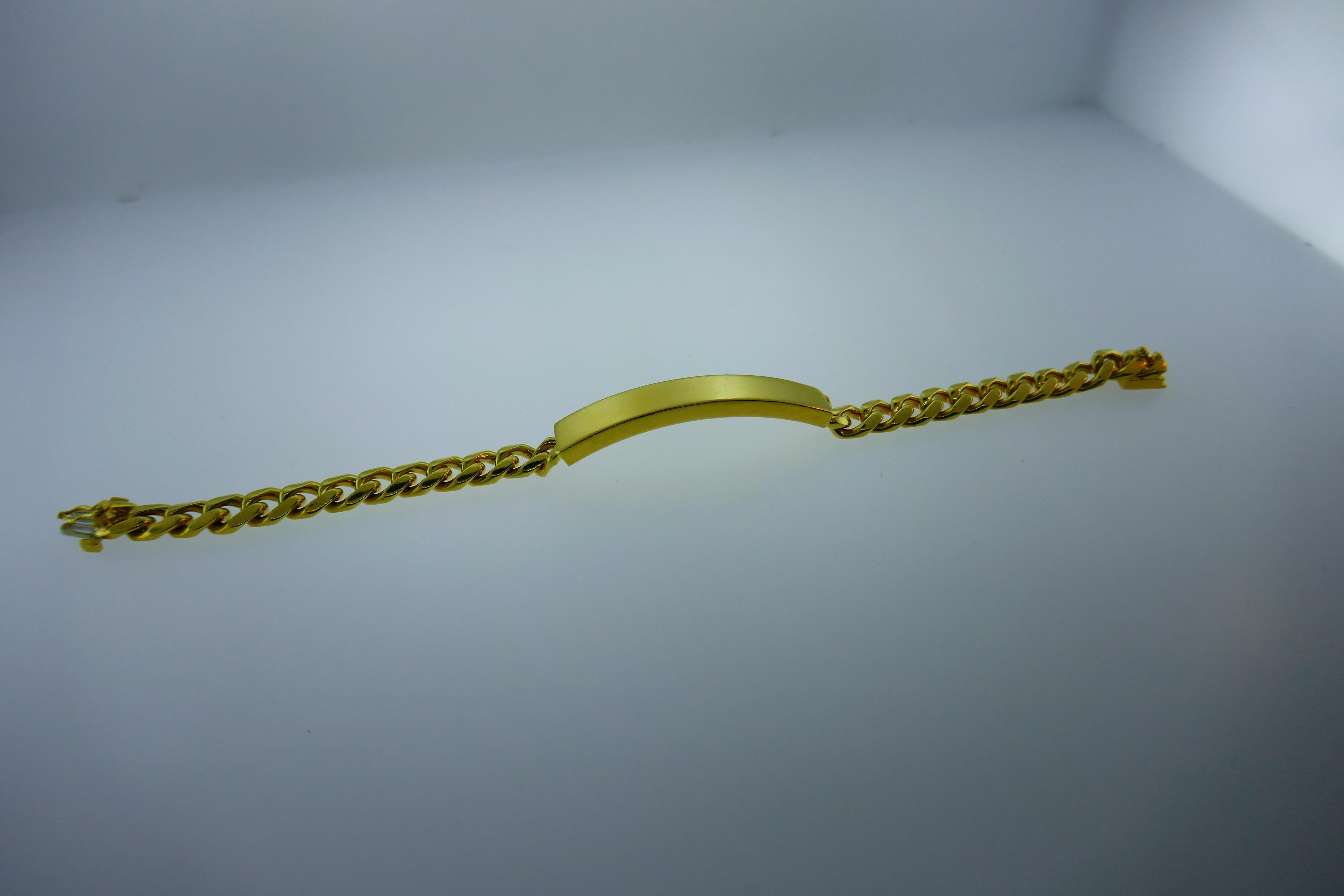 Tiffany & Co. 18 Karat Yellow Gold ID Link Bracelet Vintage and Rare circa 1970s 1