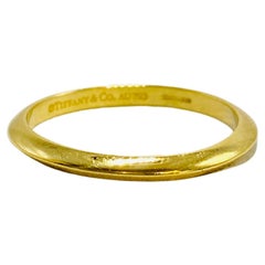 Tiffany & Co. 18k Yellow Gold Knife Edge Band