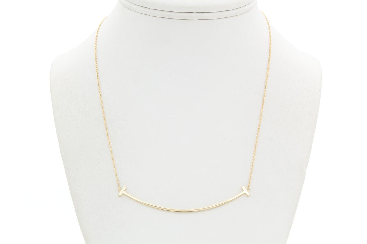 Tiffany & Co 18k Yellow Gold Large Tiffany T Smile Pendant Necklace In Excellent Condition In Tustin, CA