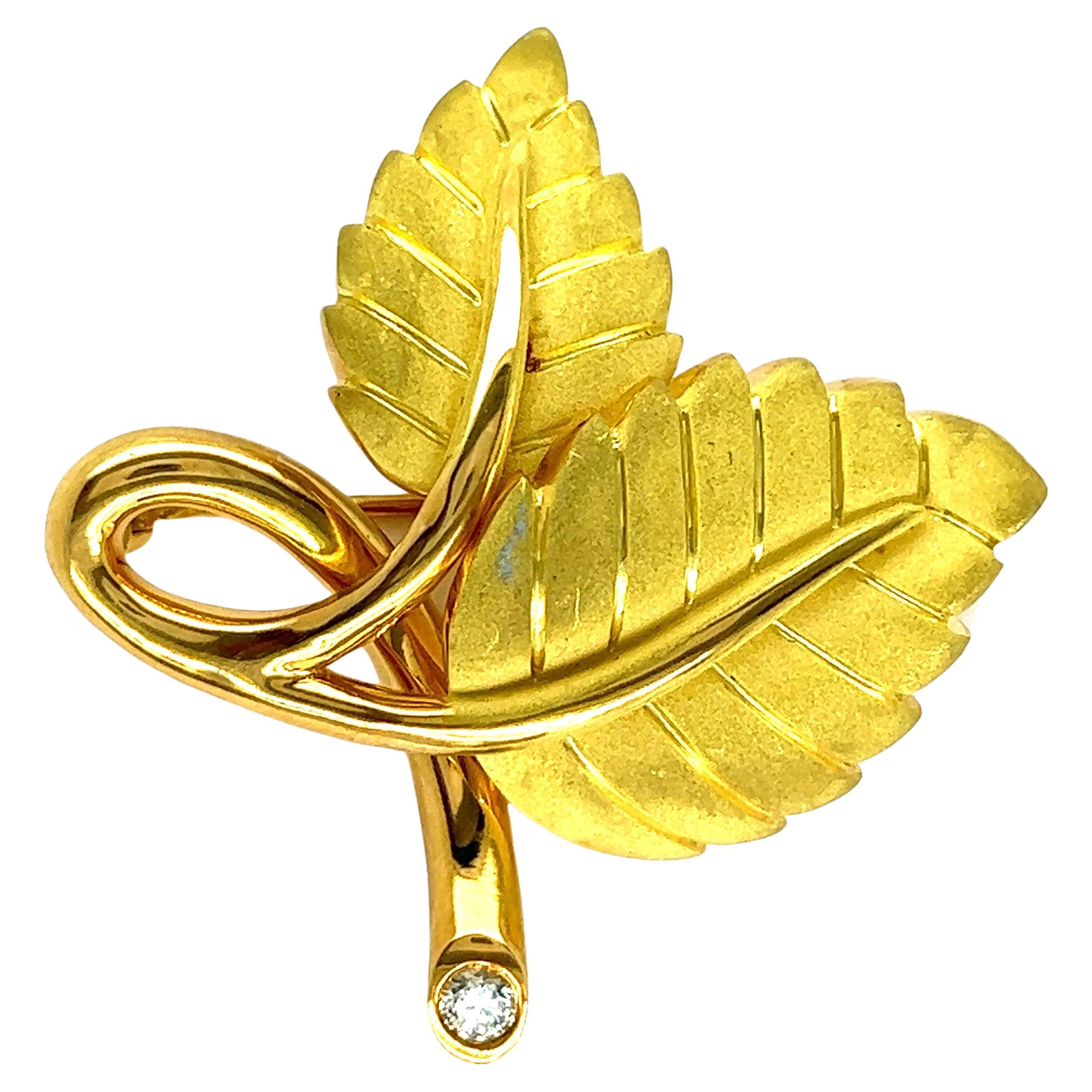 Tiffany & Co. 18k Yellow Gold Leaf Pin Brooch For Sale