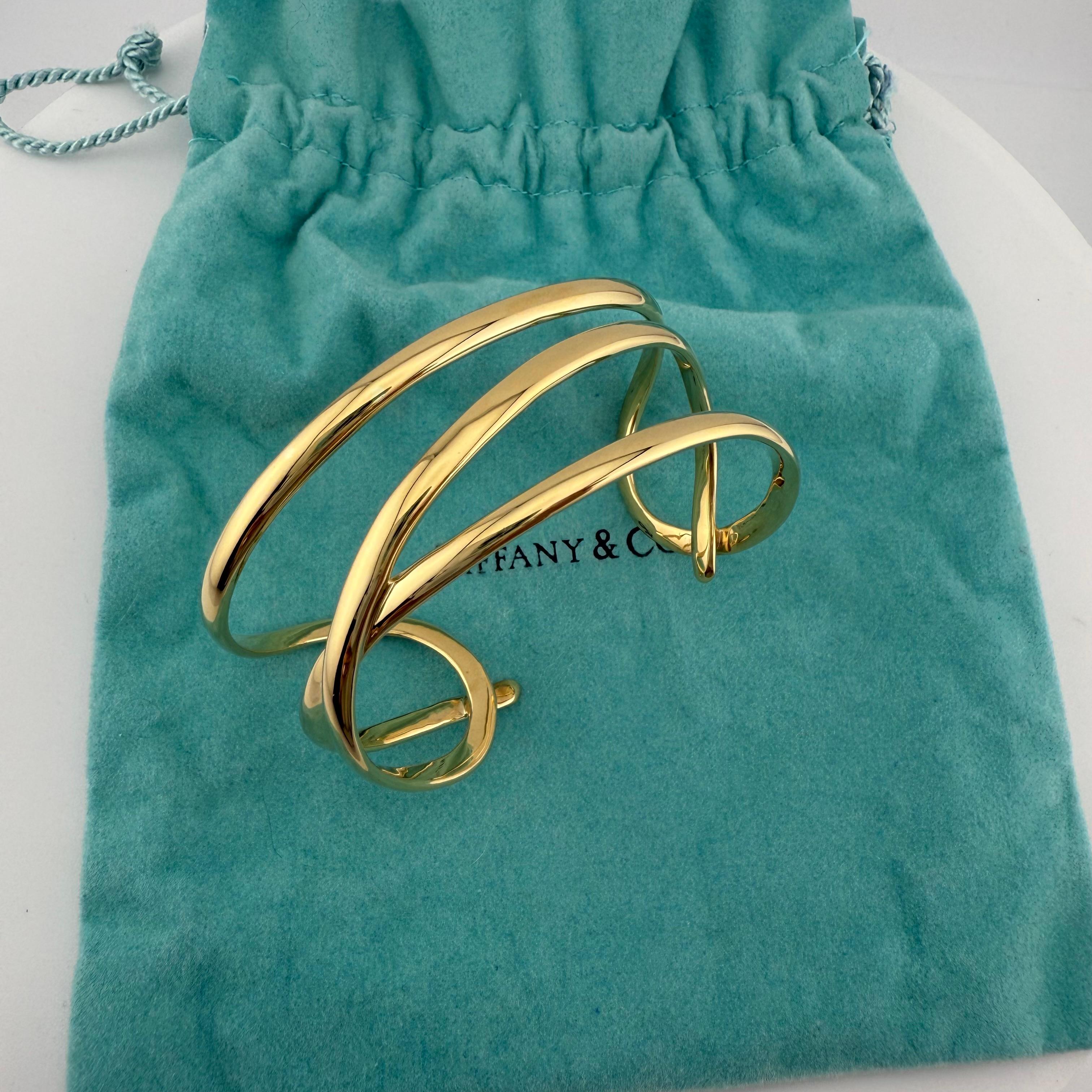 Tiffany & Co Bracelet à boucles en or jaune 18k en vente 8