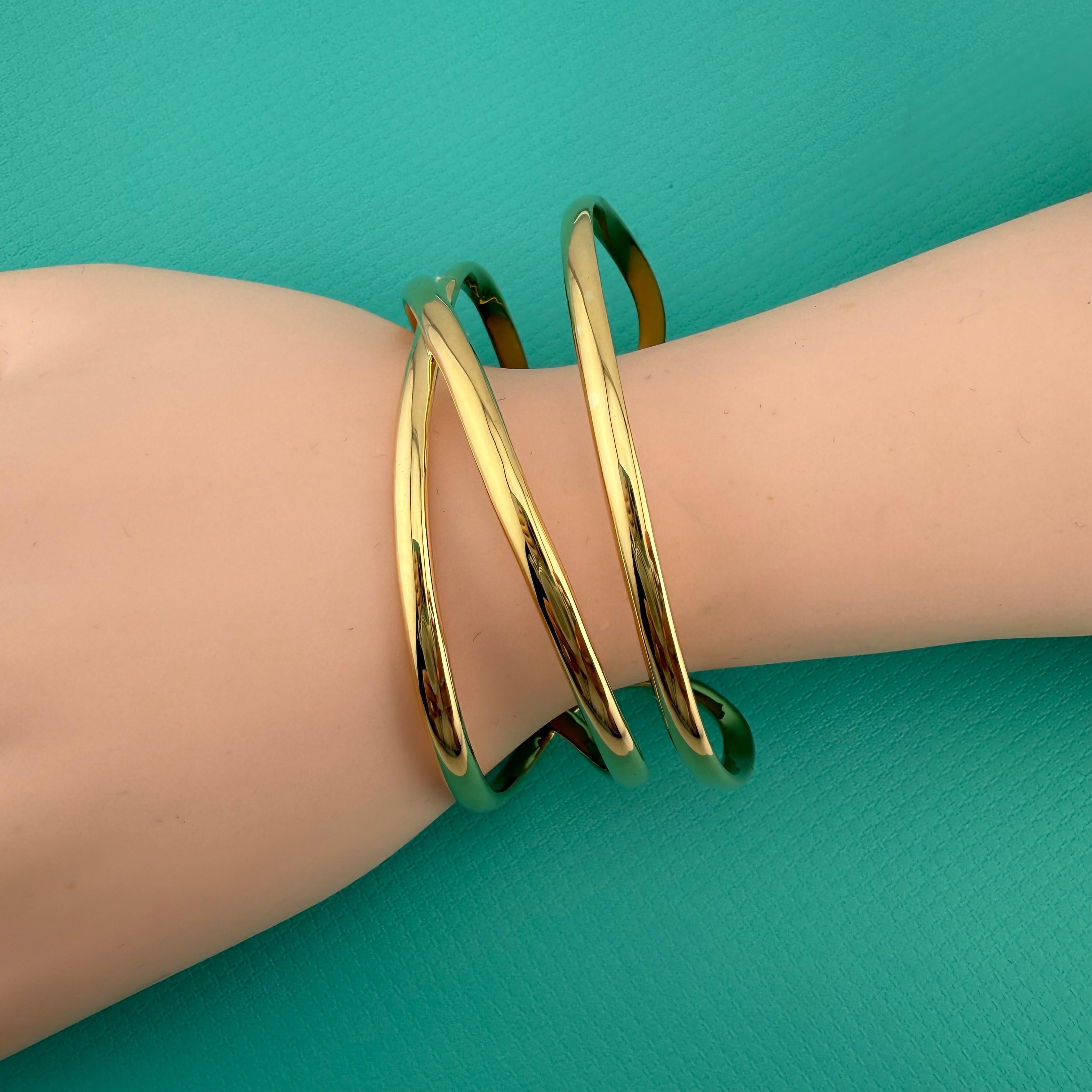 Tiffany & Co Bracelet à boucles en or jaune 18k Excellent état - En vente à San Diego, CA