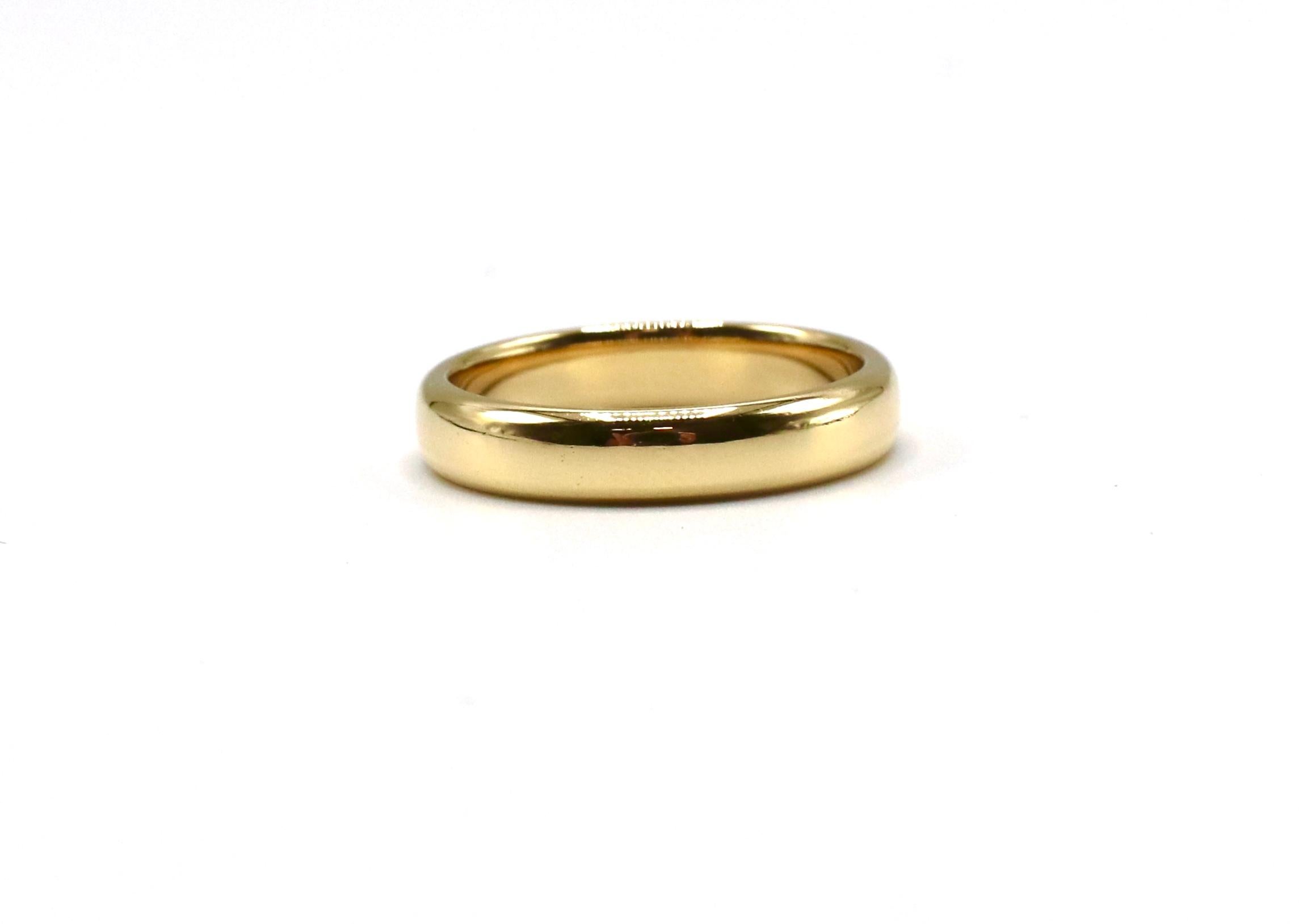 Women's or Men's Tiffany & Co. 18 Karat Yellow Gold Men's Wedding Band Ring