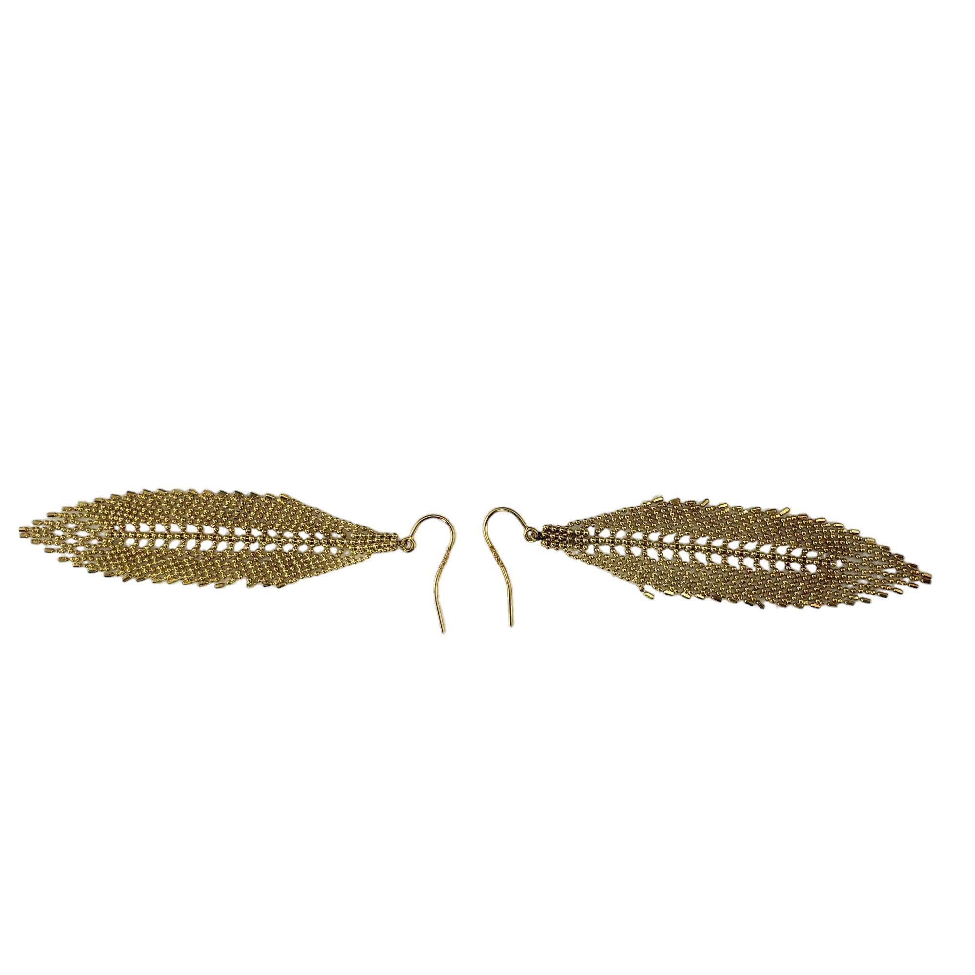 Tiffany & Co. 18K Yellow Gold Mesh Fringe Dangle Earrings #17329 In Good Condition For Sale In Washington Depot, CT