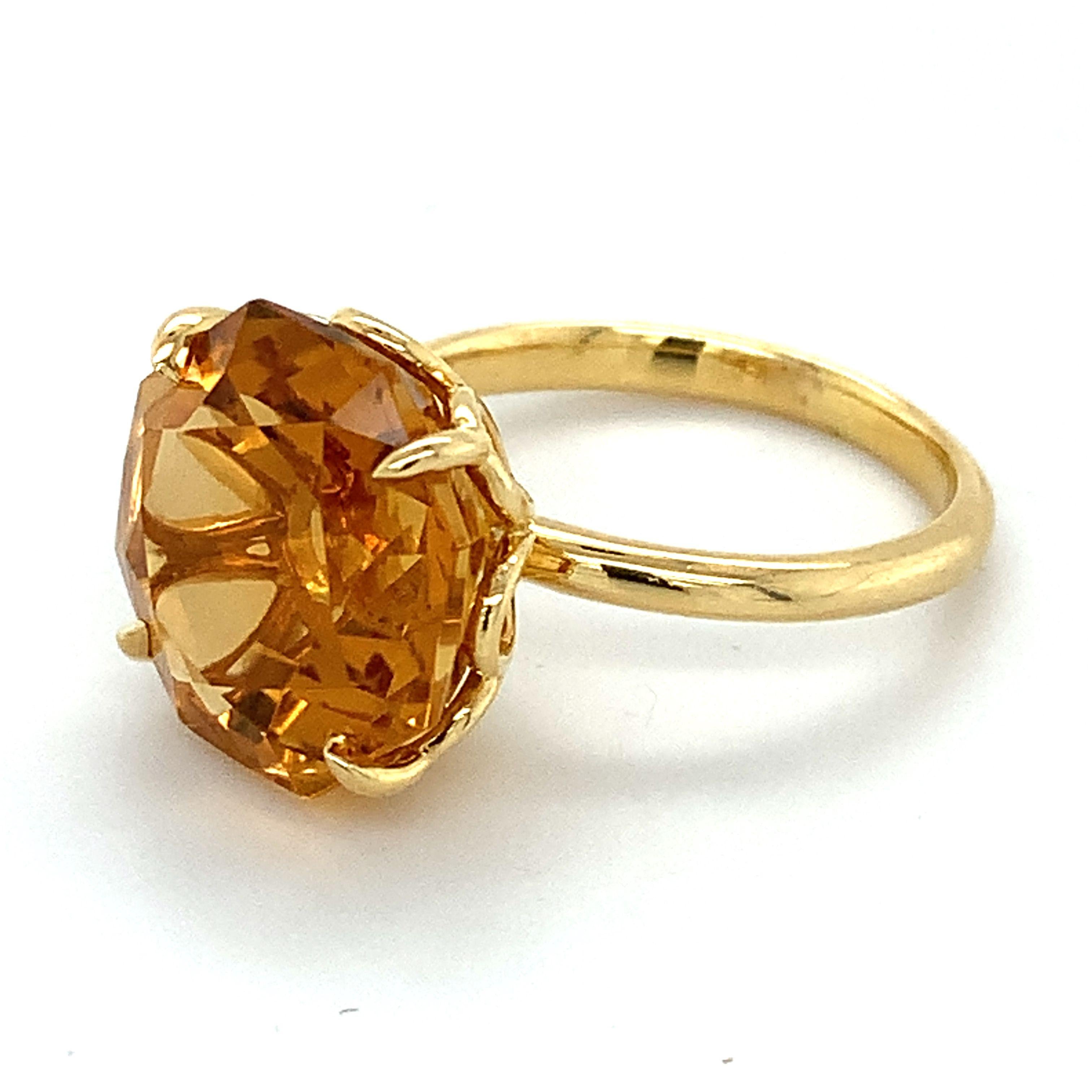 Tiffany & Co. 18k Yellow Gold Octagon Cut Orange Citrine Solitaire Ring 3