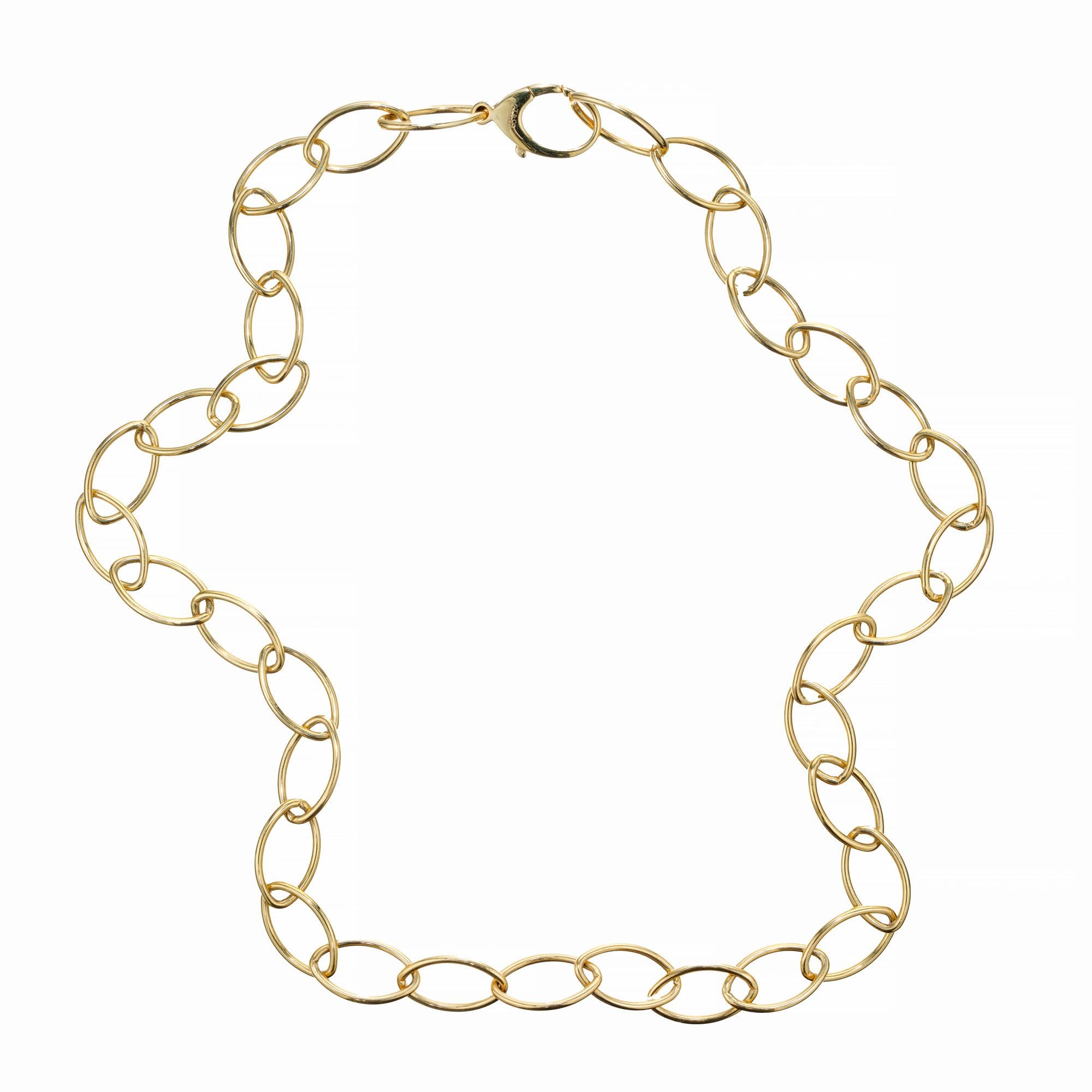 Beautiful Tiffany & Co. oval link solid 22 inch long necklace made in Germany. Included with a Tiffany black suede folder case,

18k yellow gold 
Stamped: 750 Germany
Hallmark: Tiffany+Co
43.9 grams
Chain: 22 Inches
Width: 10.9mm
Thickness/depth