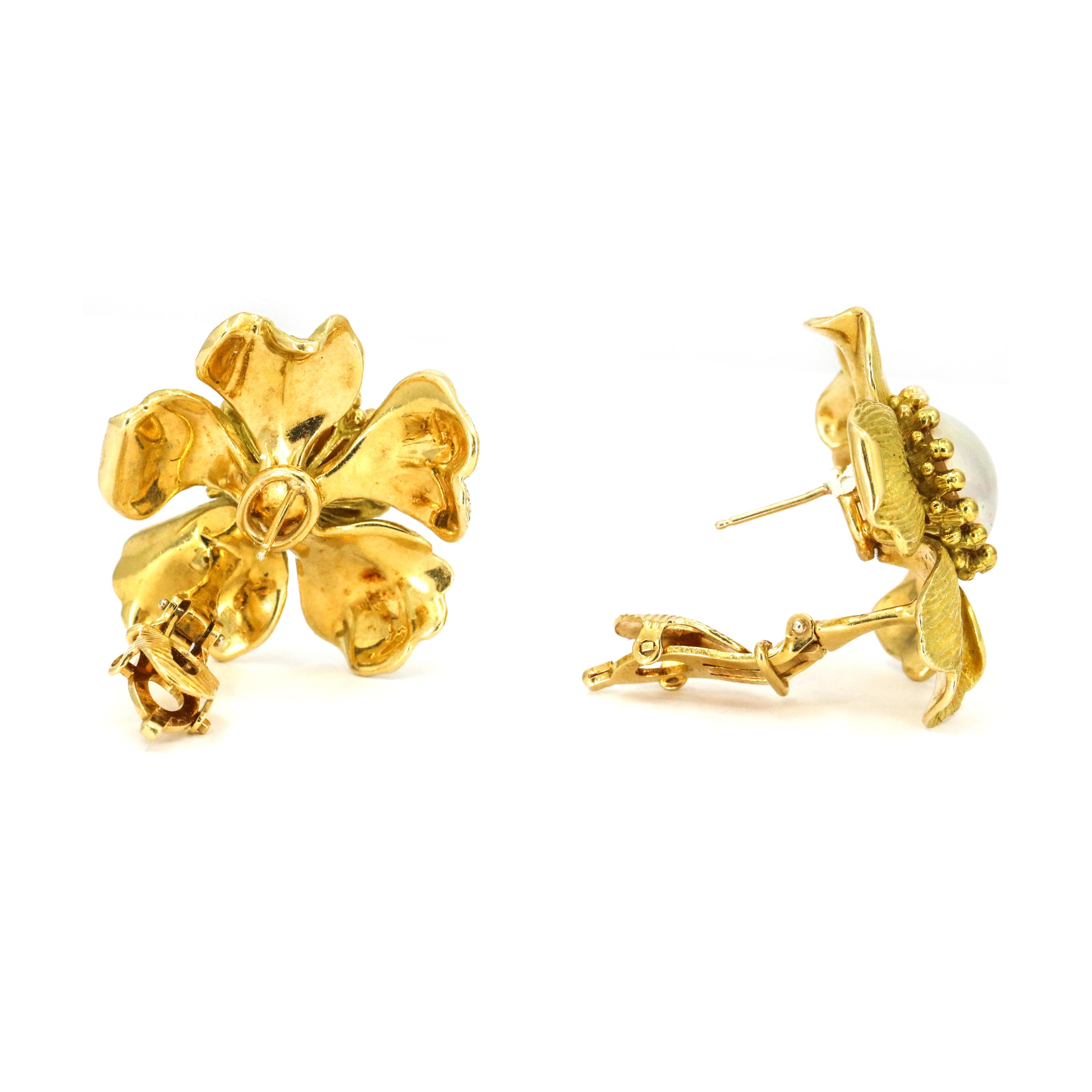Tiffany & Co. 18 Karat Yellow Gold Pearl Rose Flower Earrings In Excellent Condition For Sale In Fort Lauderdale, FL