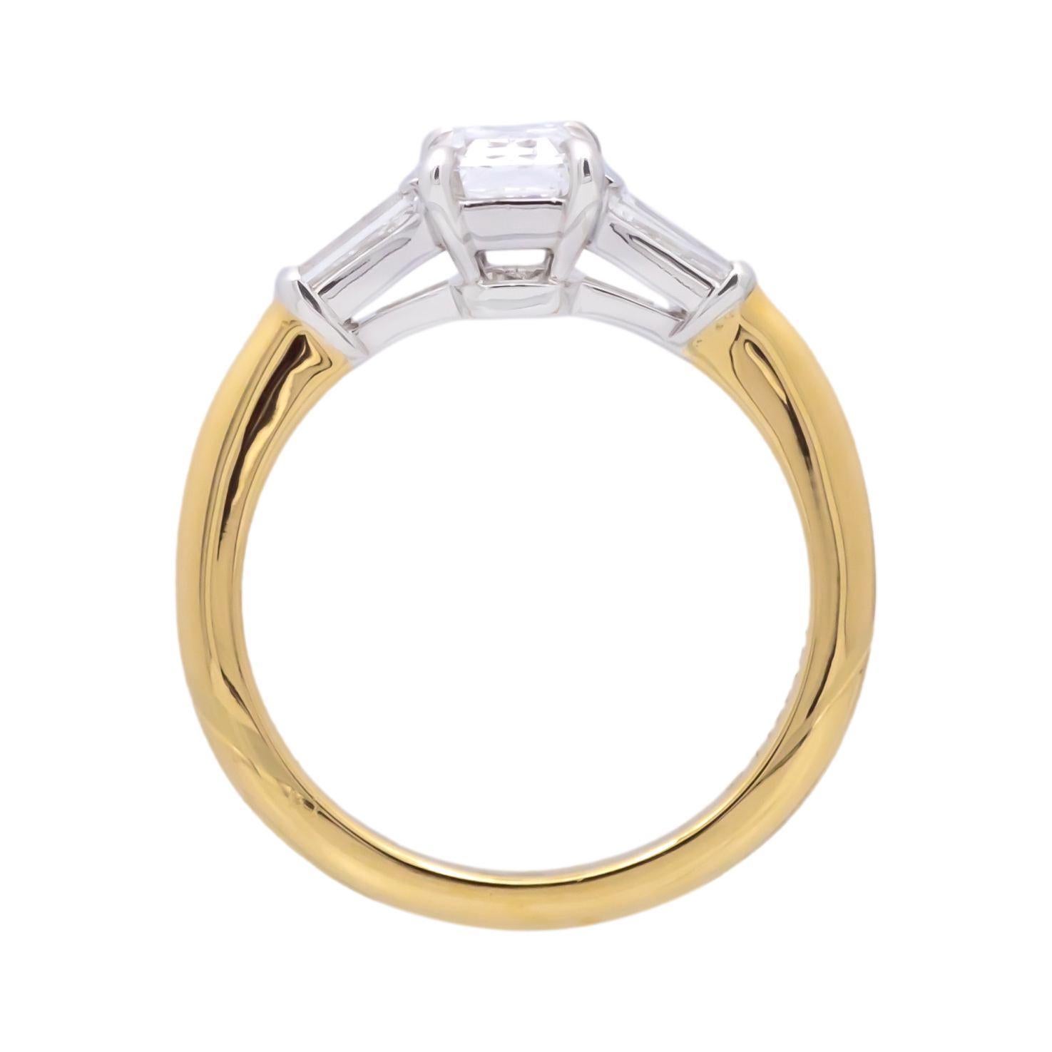 Tiffany & Co. Bague de fiançailles en or jaune 18 carats, taille émeraude 1,16 carat poids total EVVS2 Pour femmes en vente
