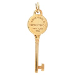 Tiffany & Co. 18k Yellow Gold Return to Tiffany Round Key Pendant