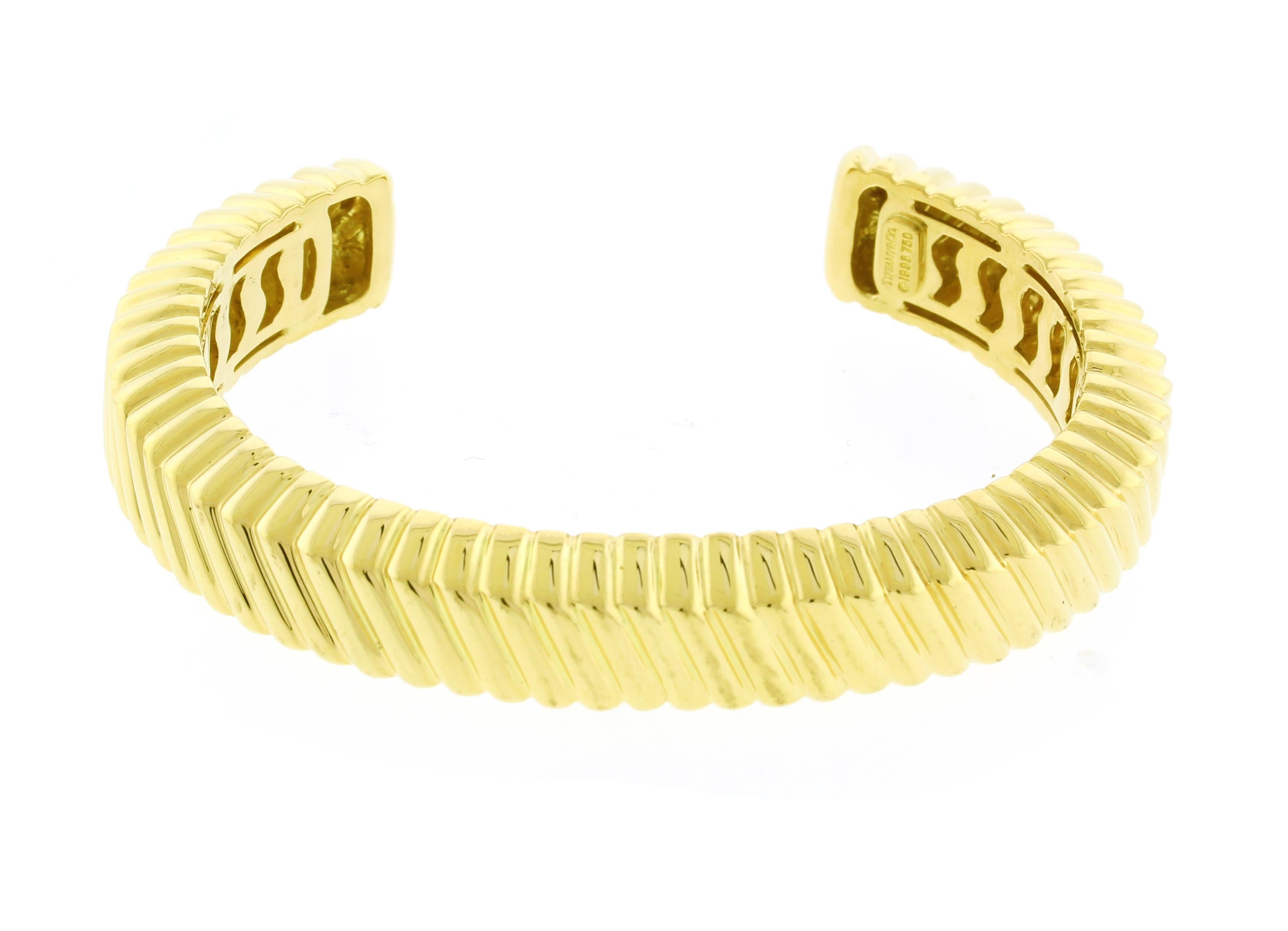 Men's Tiffany & Co. 18K Yellow Gold Ribbed Cuff Bracelet For Sale