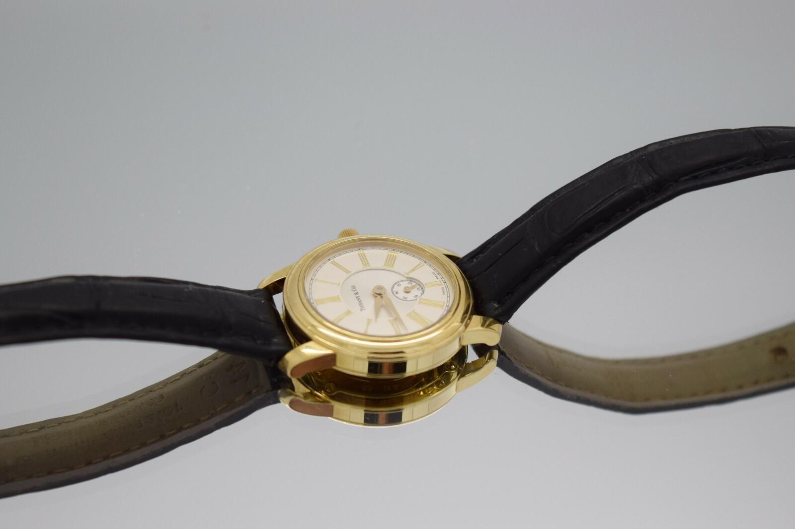Women's or Men's Tiffany & Co 18k Yellow Gold Round Roman Dial Quartz Watch 27mm For Sale
