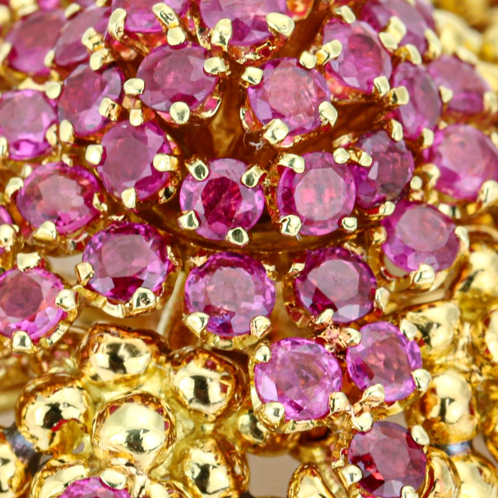 Tiffany & Co. 18 Karat Yellow Gold Ruby Sun Starfish Brooch For Sale 2
