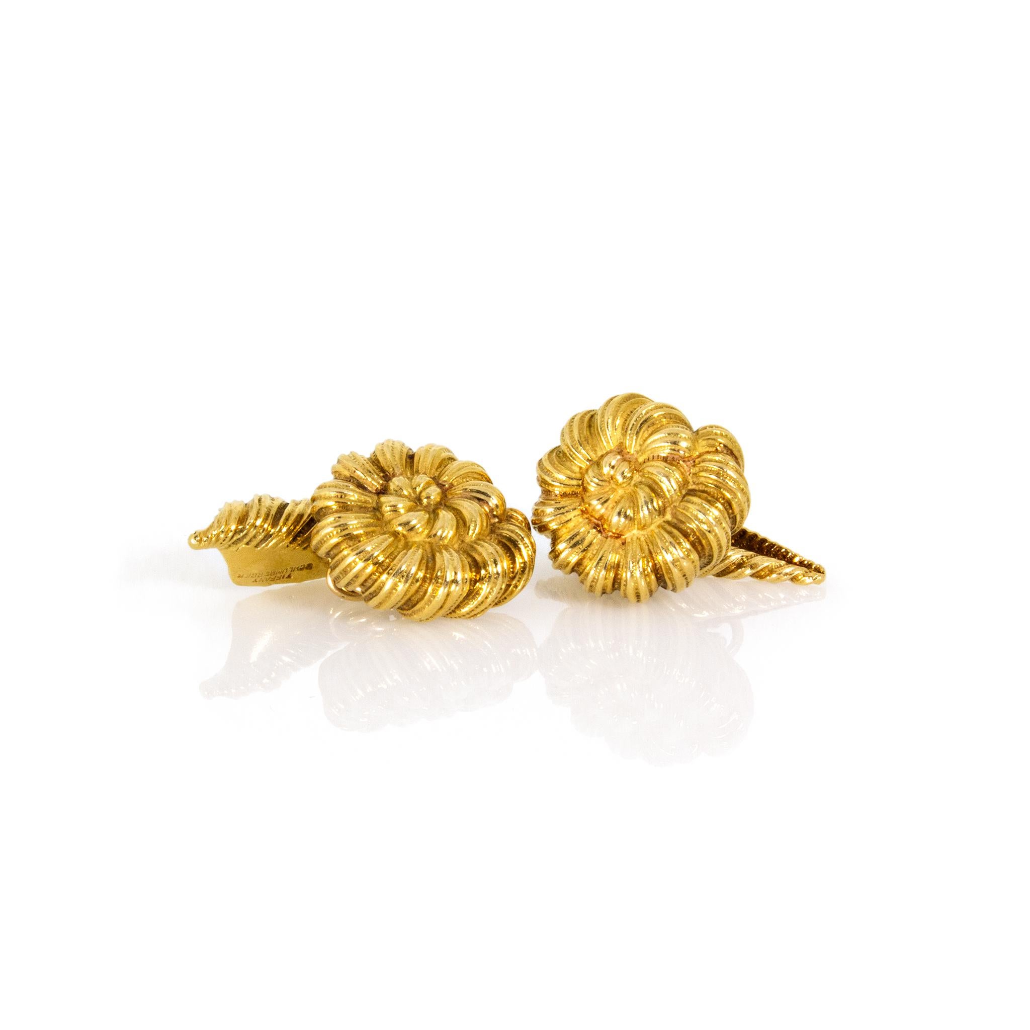 Women's or Men's Tiffany & Co. 18 Karat Yellow Gold Schlumberger Anemone Cufflinks