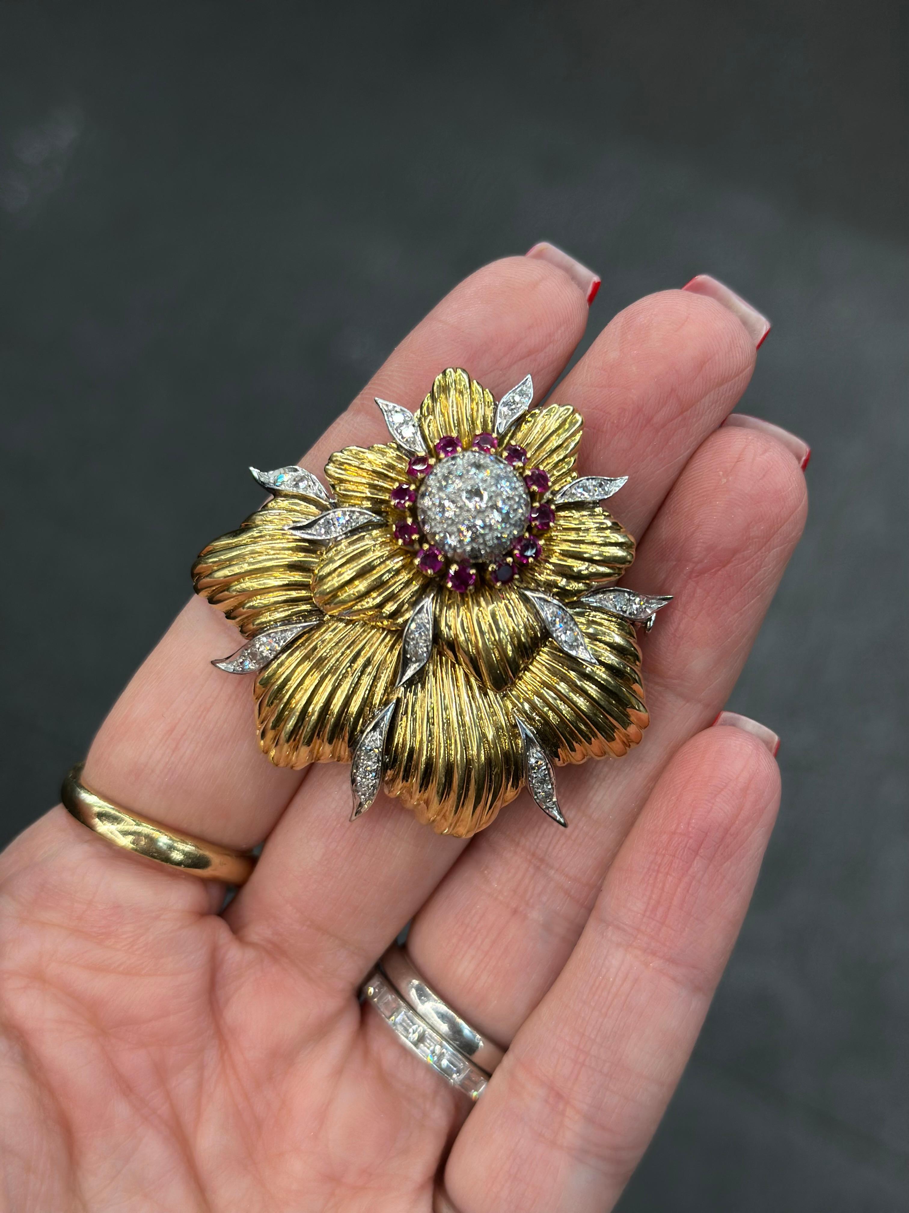 Tiffany & Co. 18K Yellow Gold Schlumberger Diamond And Ruby Foliage Brooch For Sale 2