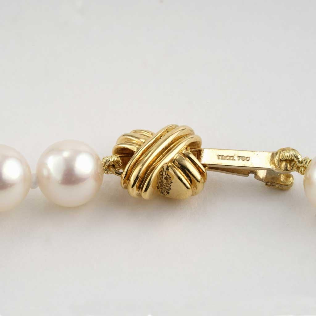 Tiffany & Co: 18 Karat Gelbgold Signature X Perlenstrang Halskette, 1999 Damen