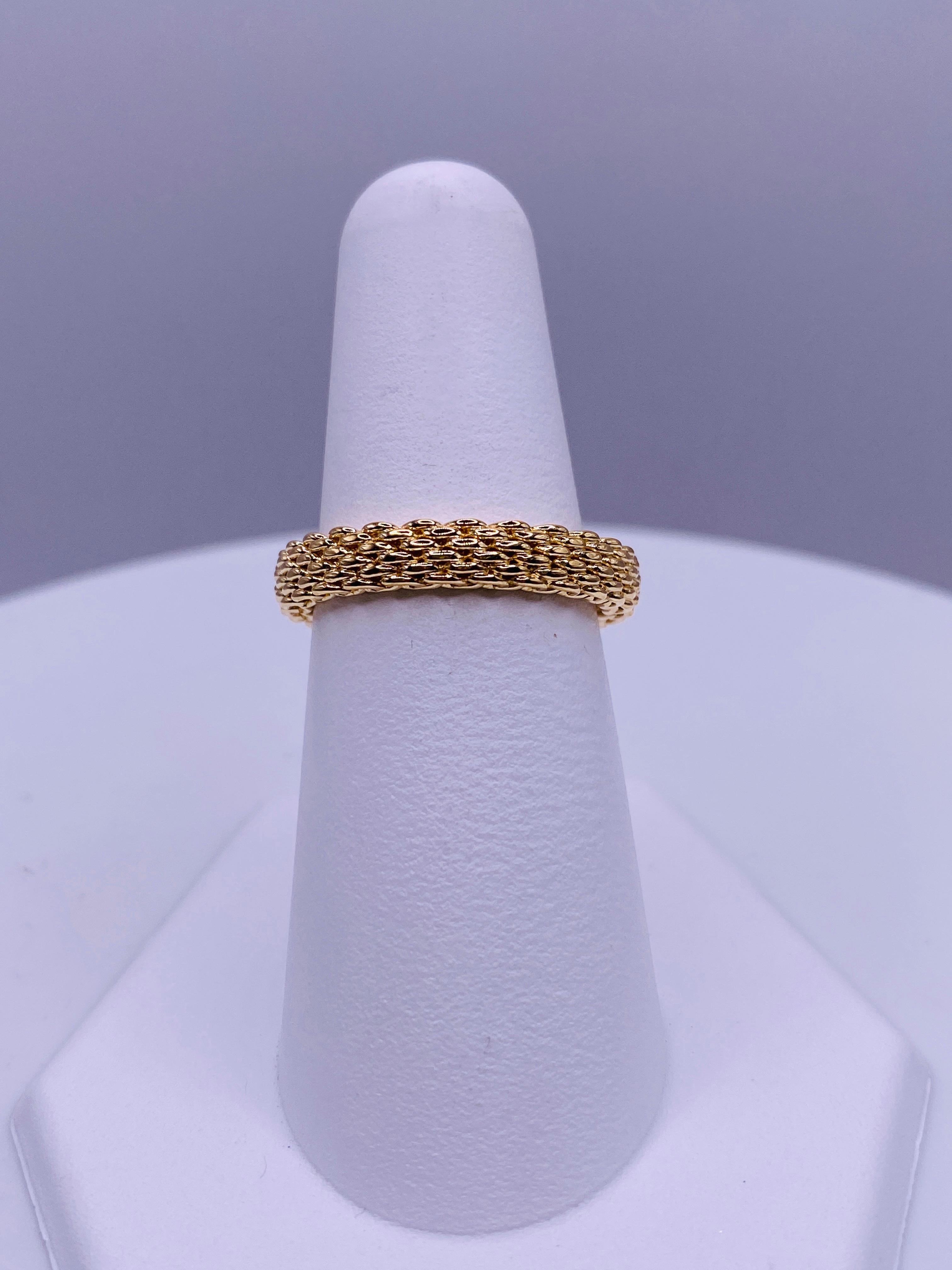 Tiffany & Co 18k Yellow Gold Somerset Ring. 2.9Dwt. Size 7