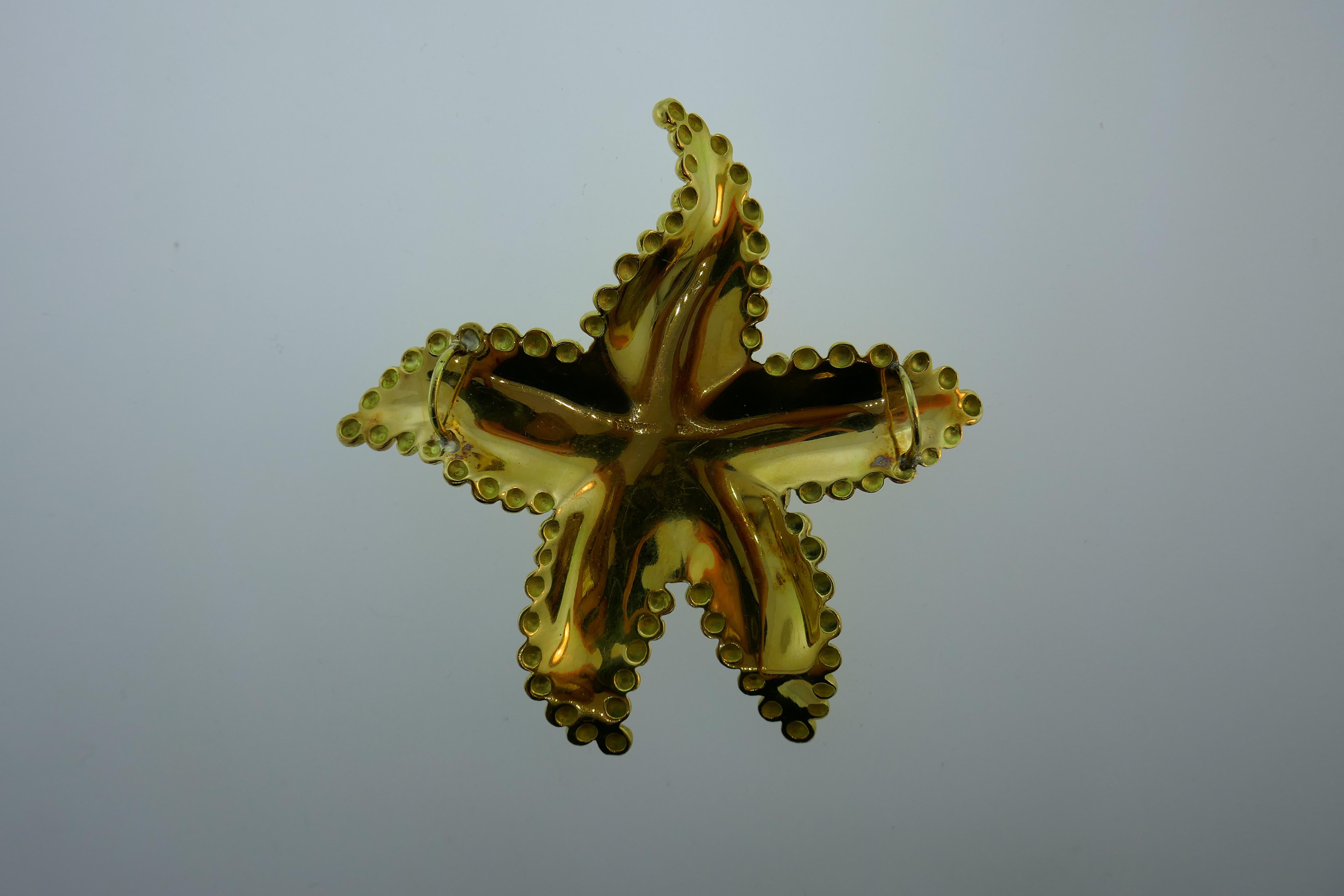 Tiffany & Co. 18 Karat Yellow Gold Starfish Pendant, circa 1980s In Excellent Condition In Beverly Hills, CA