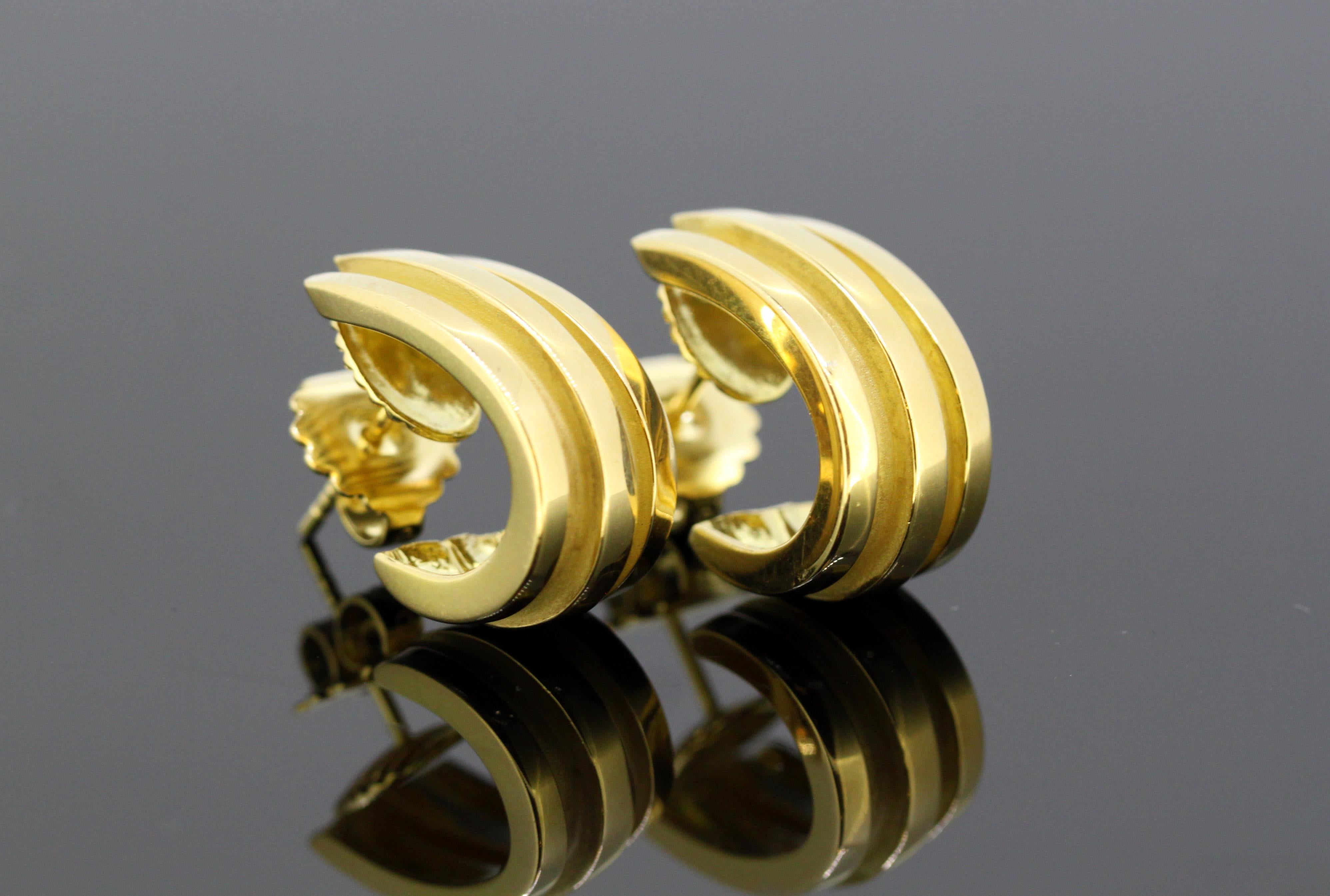 Tiffany & Co. 18 Karat Yellow Gold Stud Earrings 1