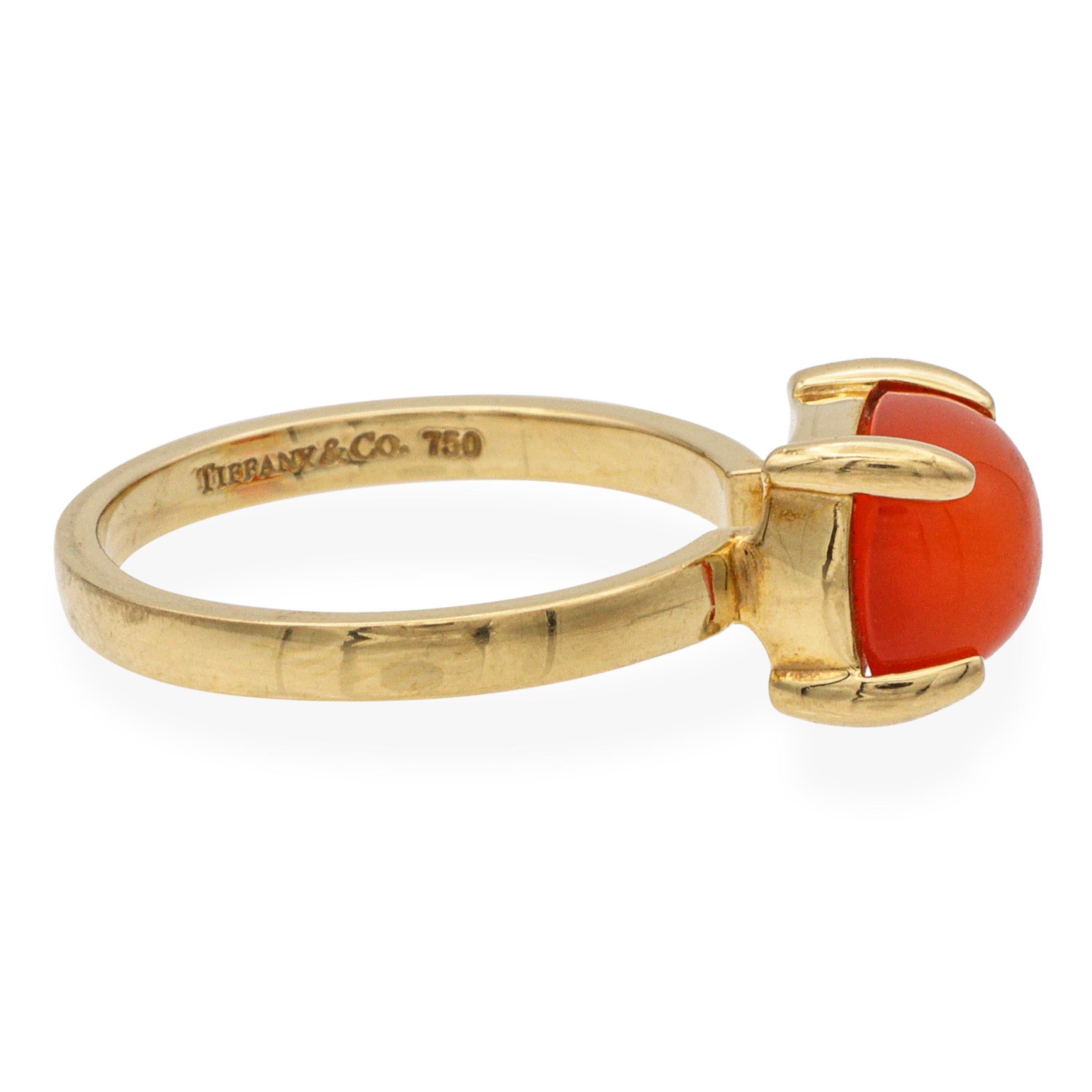Tiffany & Co. Bague en or jaune 18k avec cabochon en cornaline Bon état - En vente à New York, NY