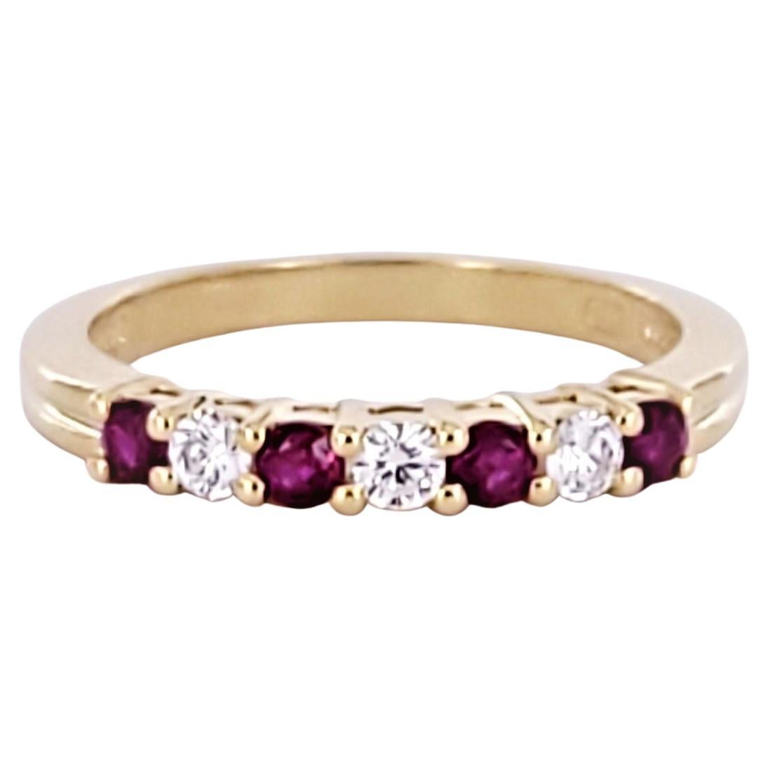 Tiffany & Co. Oro amarillo de 18 quilates Anillo vintage de rubíes y diamantes de 0,18 qt