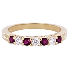 Tiffany & Co. Oro amarillo de 18 quilates Anillo vintage de rubíes y diamantes de 0,18 qt