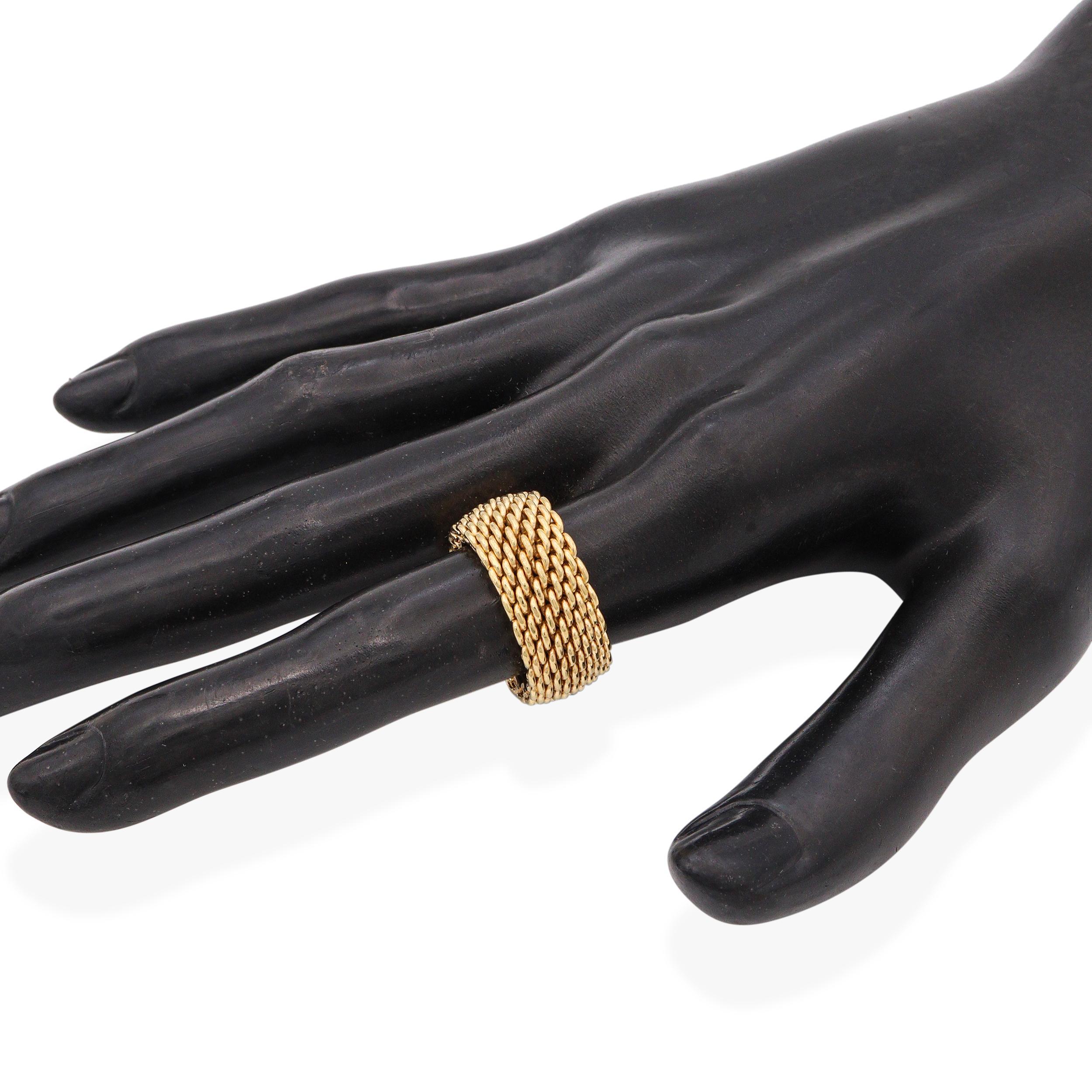 Tiffany & Co. 18K Yellow Gold Wide Somerset Mesh Ring In Good Condition For Sale In New York, NY