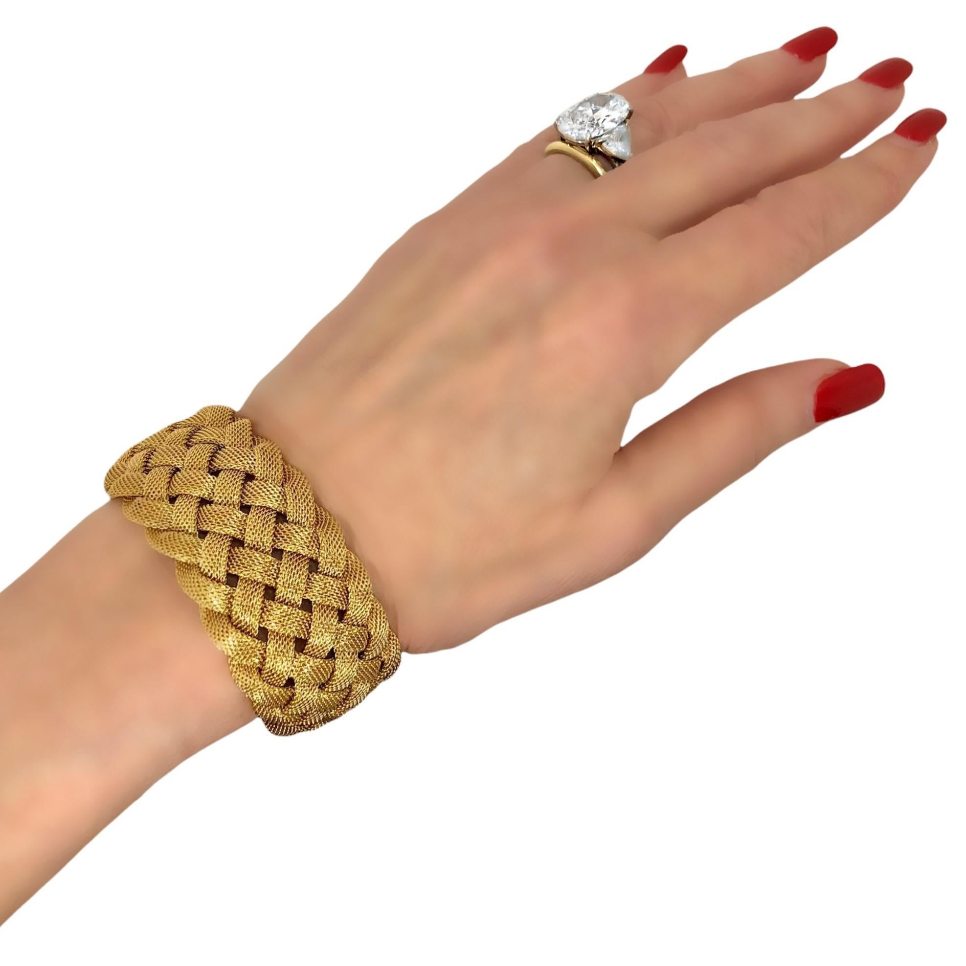 Tiffany & Co. 18k Yellow Gold Woven Mesh Bracelet 1.13 Inches Wide  For Sale 2