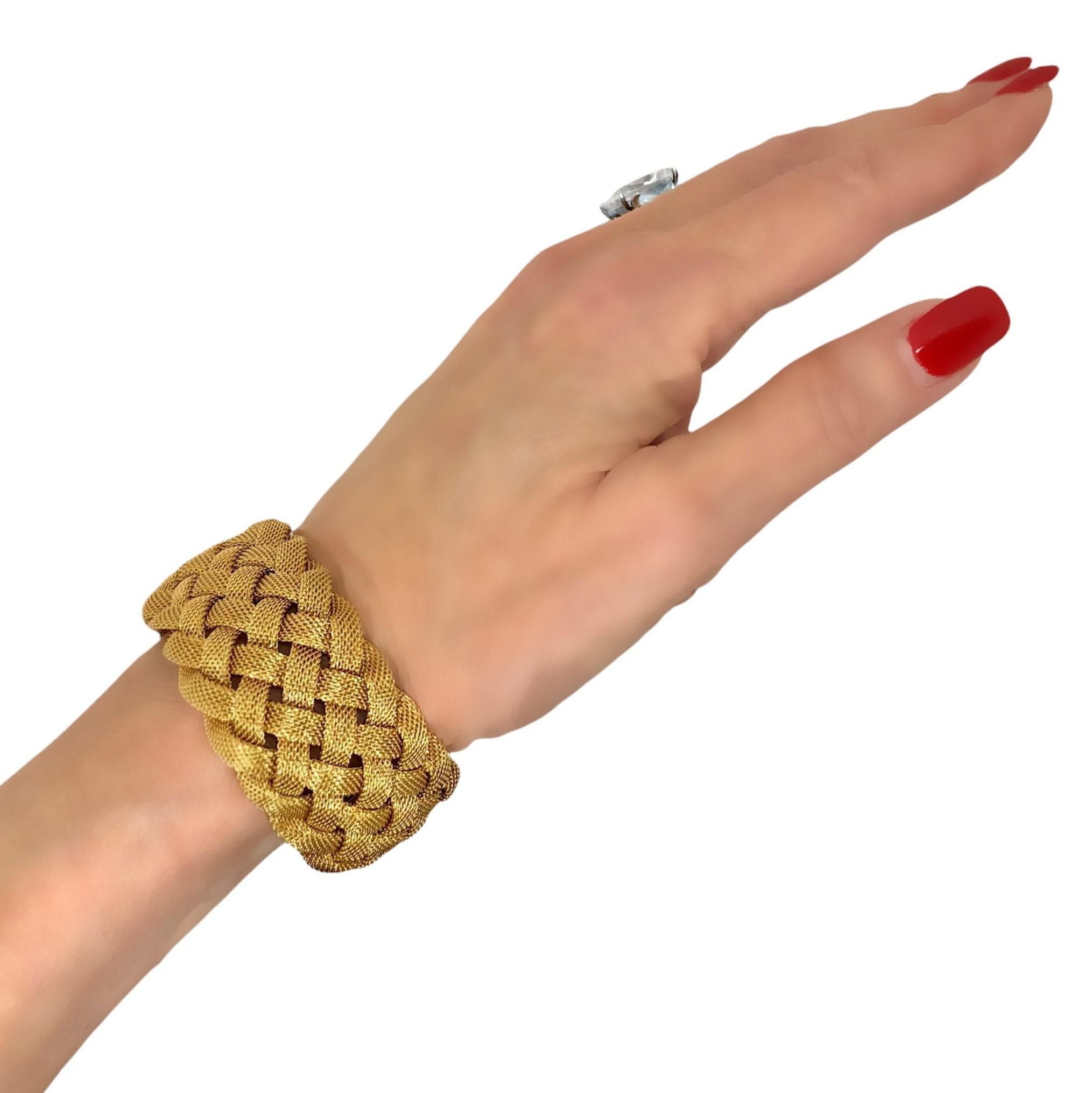 Tiffany & Co. 18k Yellow Gold Woven Mesh Bracelet 1.13 Inches Wide  For Sale 3
