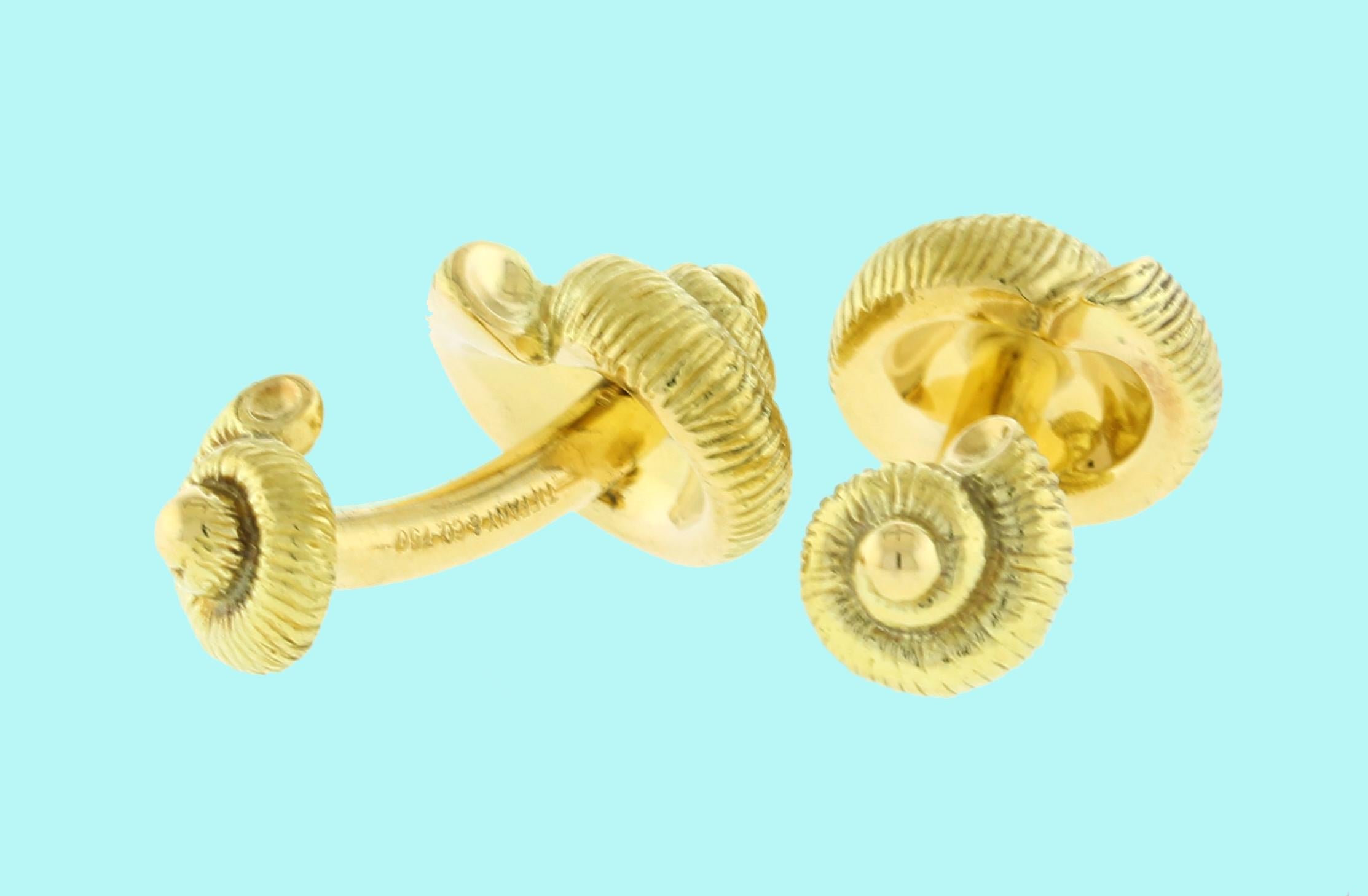 Tiffany & Co. 18kt Gold Seashell Cufflinks In Excellent Condition For Sale In Bethesda, MD