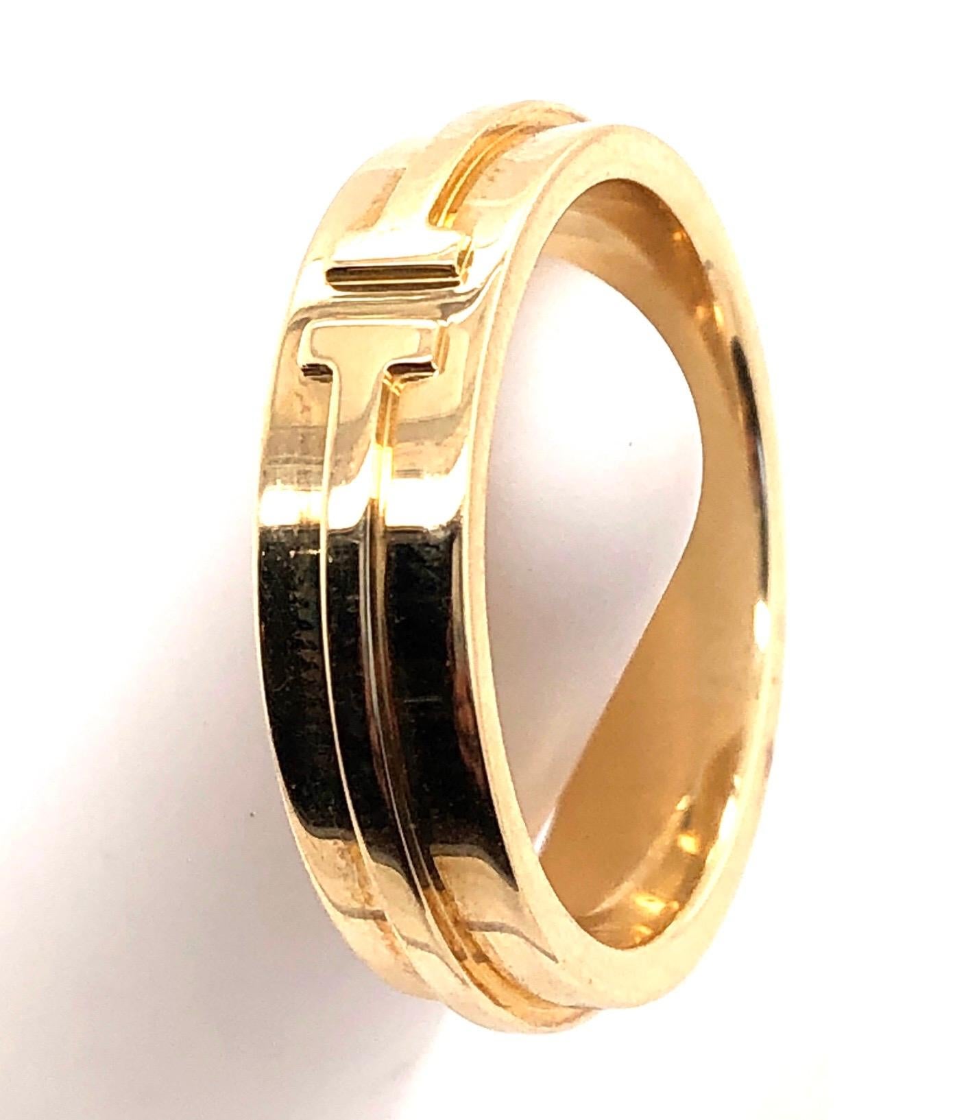 Modern Tiffany & Co. 18 Karat Yellow Gold Wedding Ring / Band For Sale