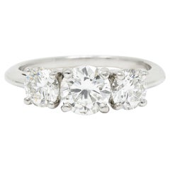 Tiffany & Co. 1::90 Karat Diamant Platin Drei Stein Ring