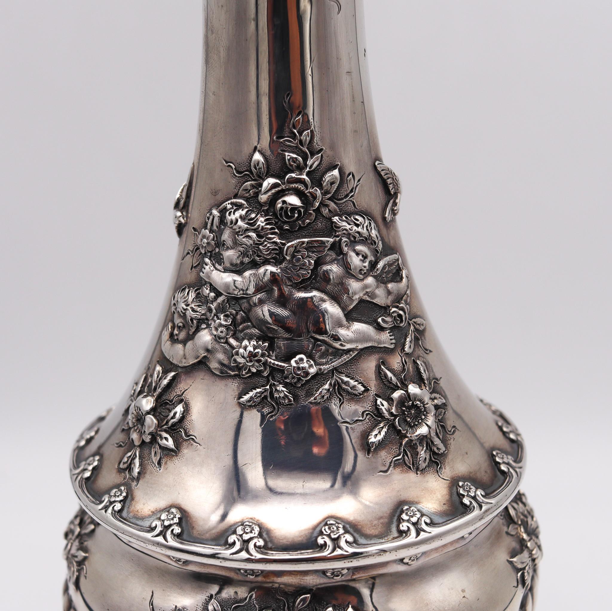 Charles L. Tiffany & Co., Edwardianische Trompetenvase aus Sterlingsilber, 1900 (Frühes 20. Jahrhundert) im Angebot