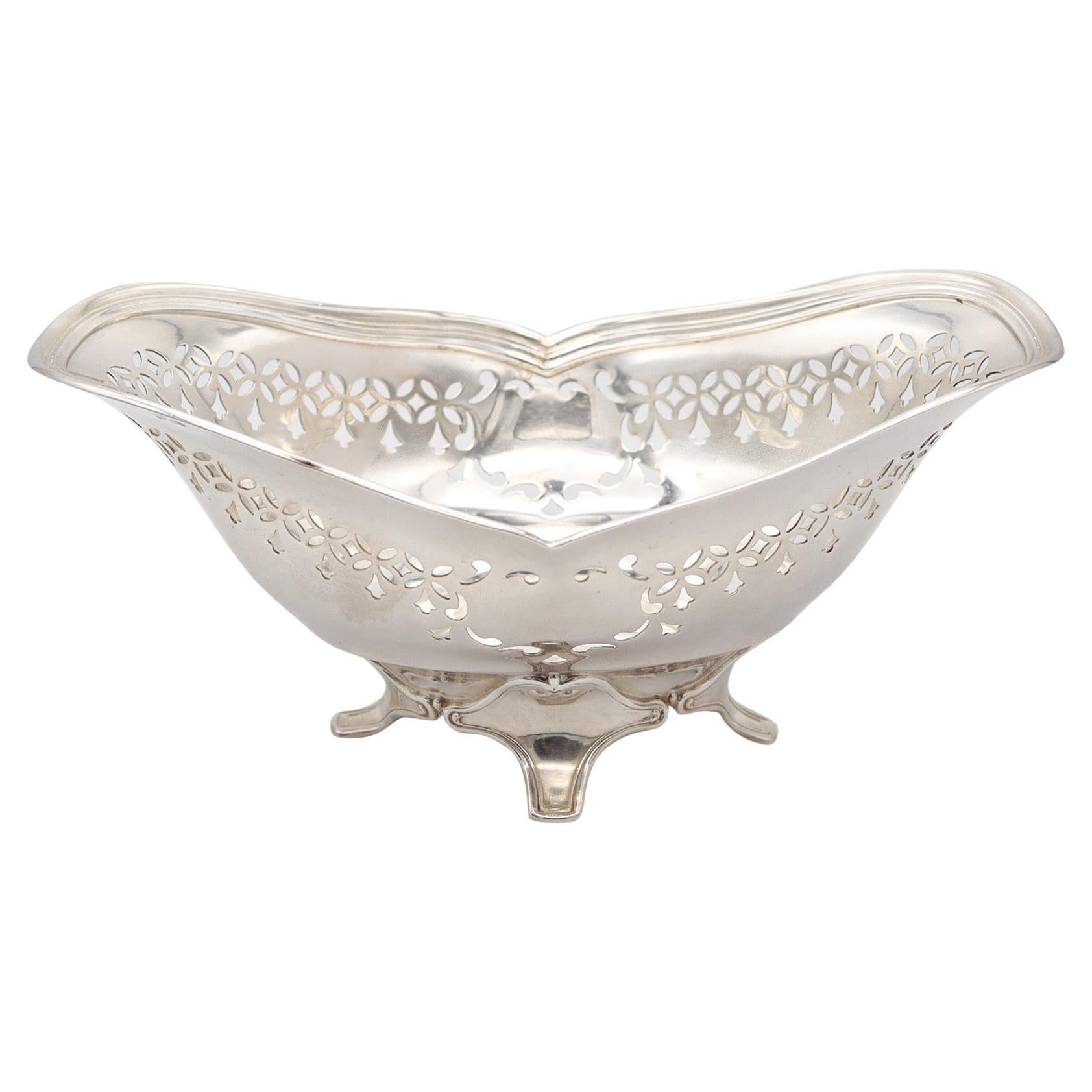 TIFFANY & CO. 1907 John C. Moore Four-Legged Nut Dish In .925 Sterling Silver im Angebot