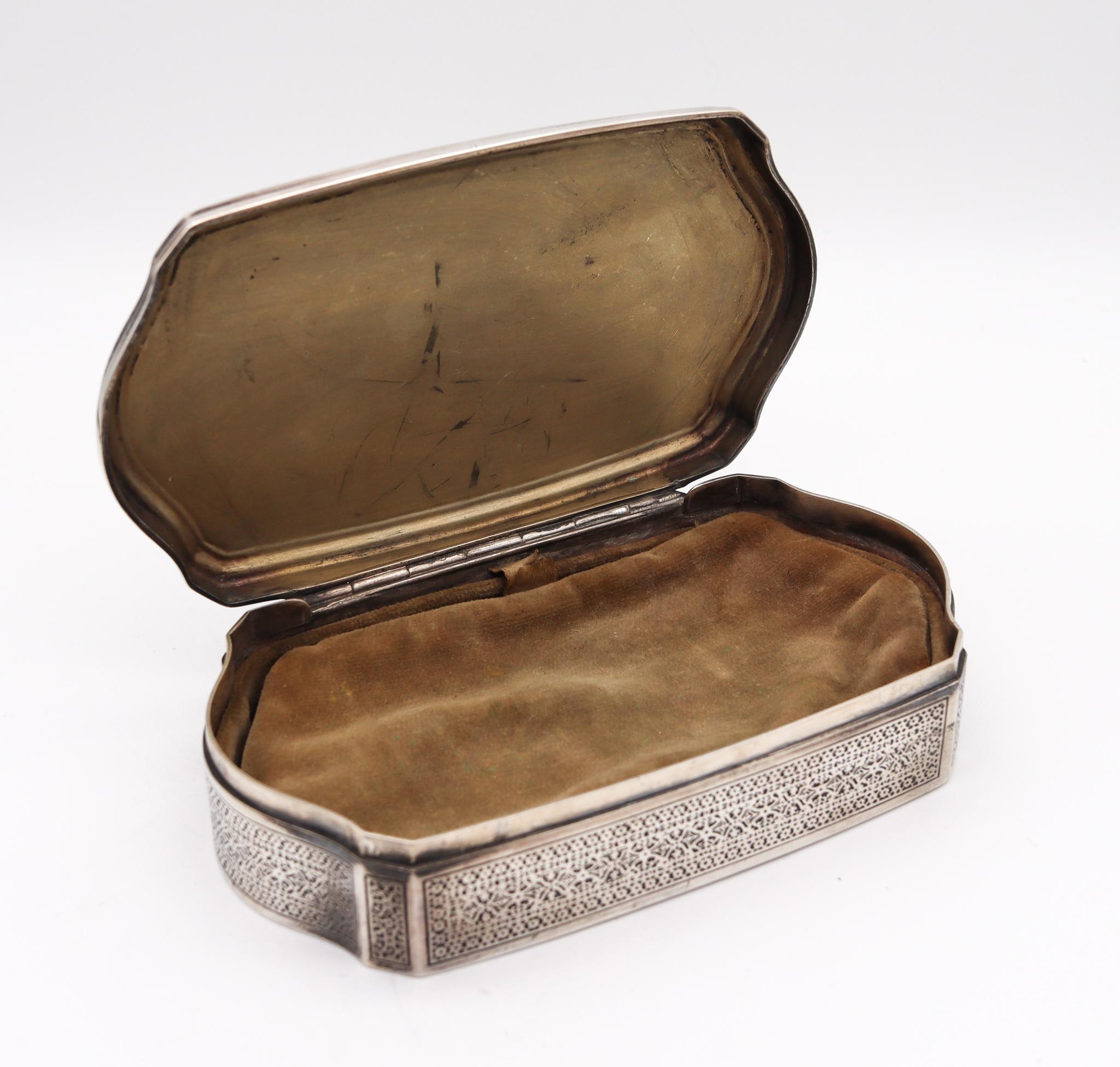 Tiffany & Co. 1927 Art Deco Chiseled Arabesque Box with Lid .925 Sterling Silver In Excellent Condition In Miami, FL