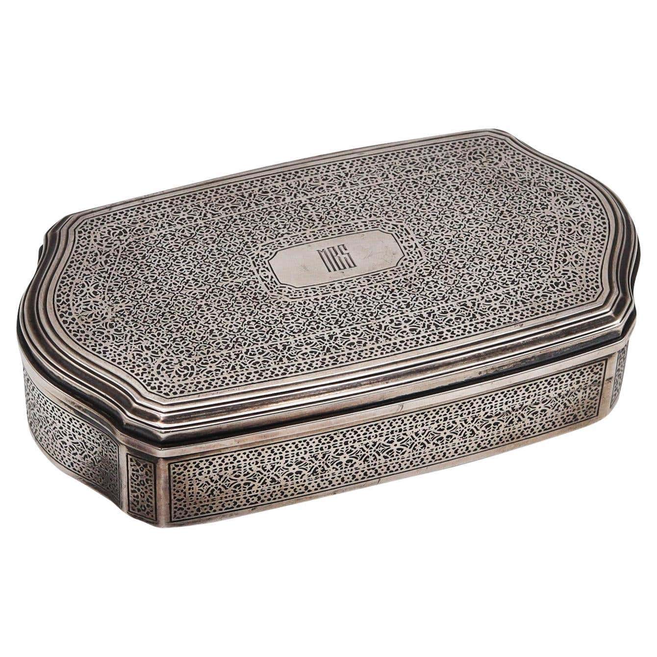 Tiffany and Co. 1927 Art Deco Chiseled Arabesque Box with Lid .925