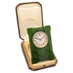 Tiffany & Co. 1928 Art Deco 8 Tage Jade und Spinat grün Emaille Staffelei zurück Schreibtisch