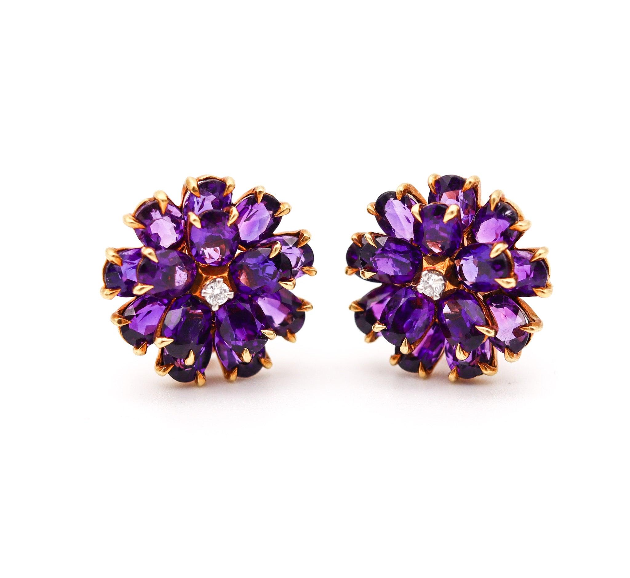 Art Deco TIFFANY & CO. 1940 Clips Earrings In 14Kt Yellow Gold With Russian Amethysts For Sale