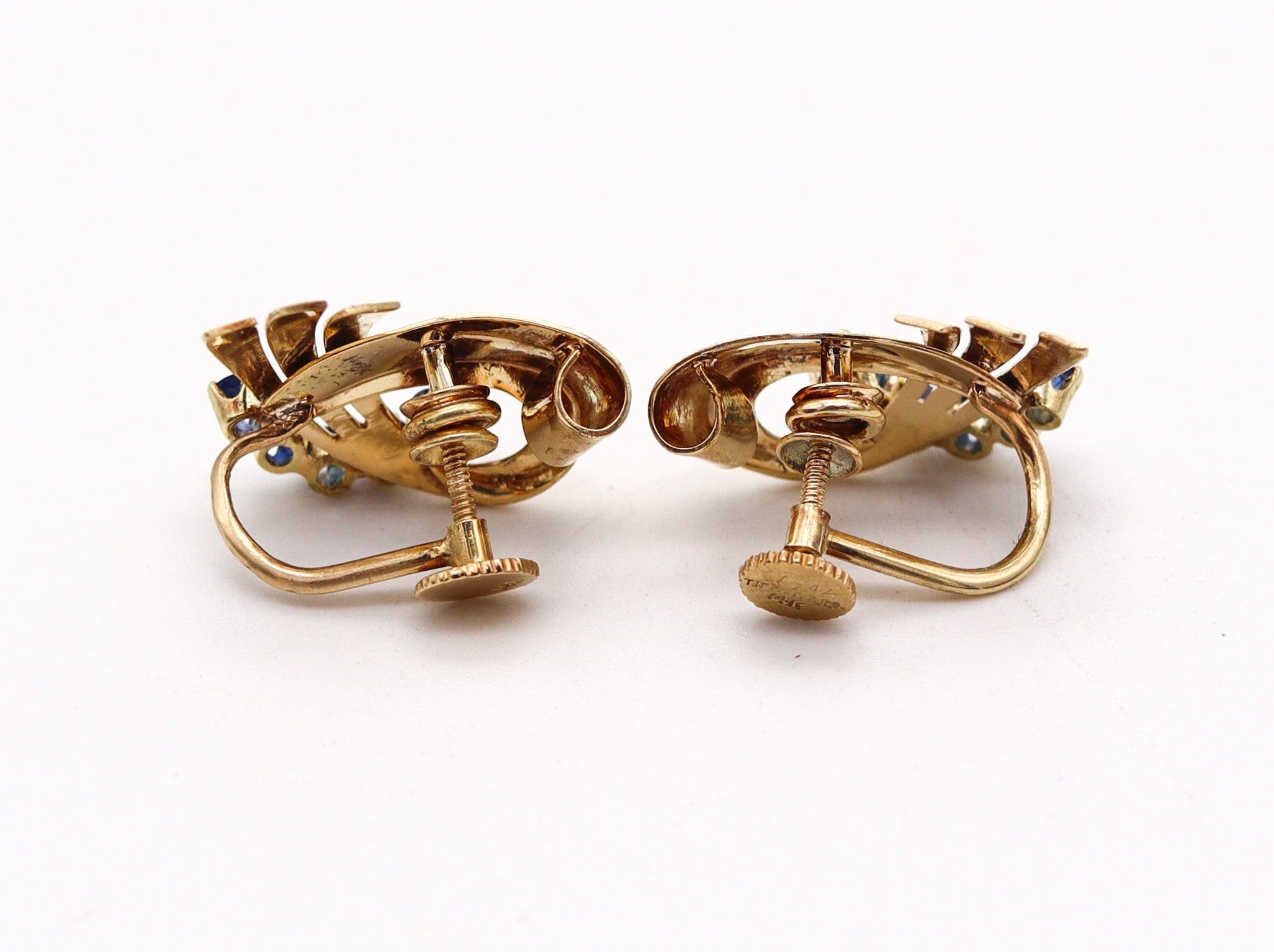 Women's TIFFANY & CO. 1940 Retro Modern Clips Earrings In 14Kt Gold With Blue Sapphires For Sale