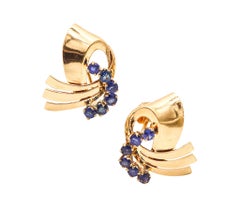 Clips d'oreilles rétro modernes TIFFANY & CO. 1940 en or 14 carats avec saphirs bleus