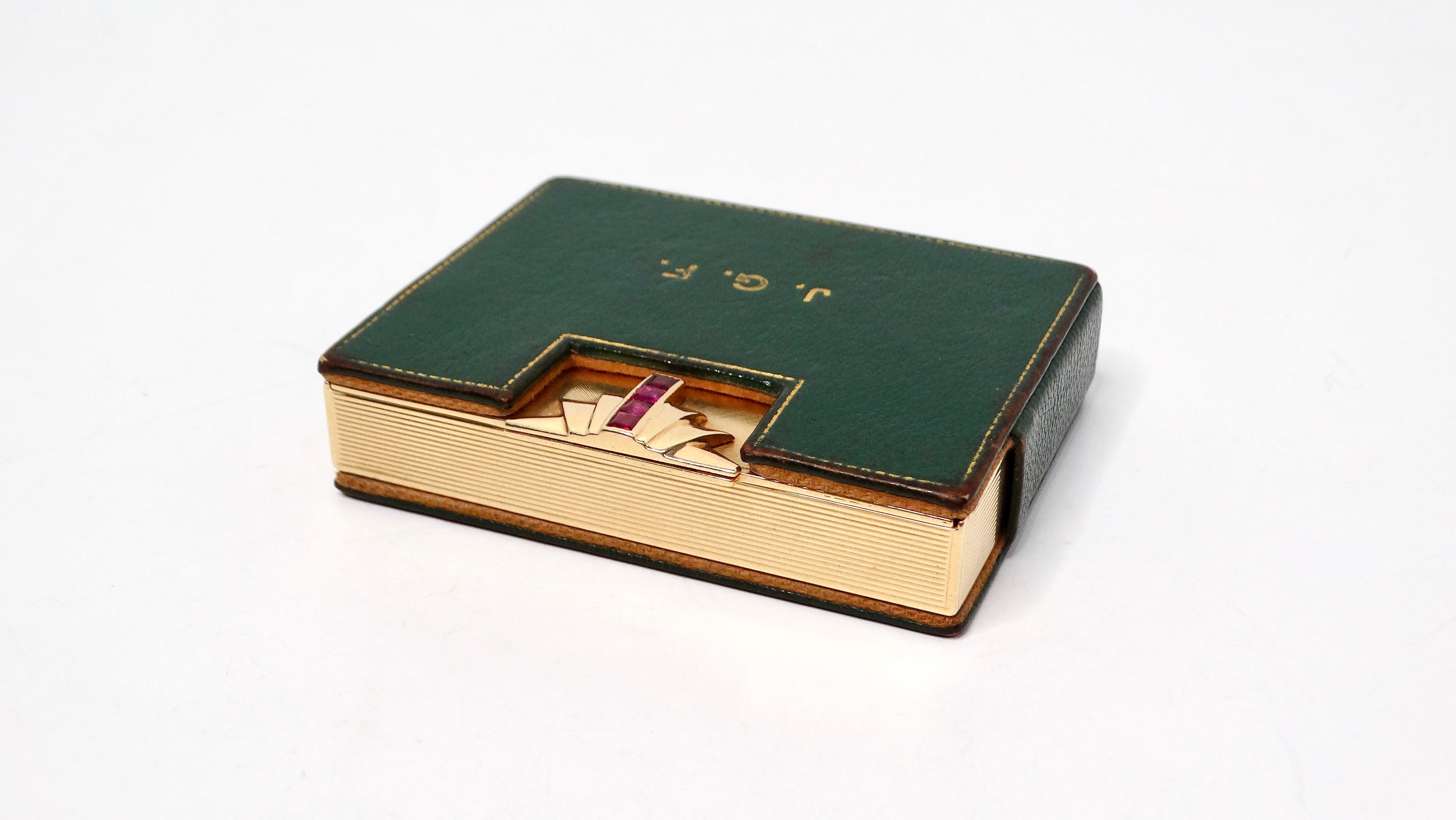 Tiffany & Co 1940s Caja compacta de oro de 14 quilates con espejo y detalle de rubíes en venta 2