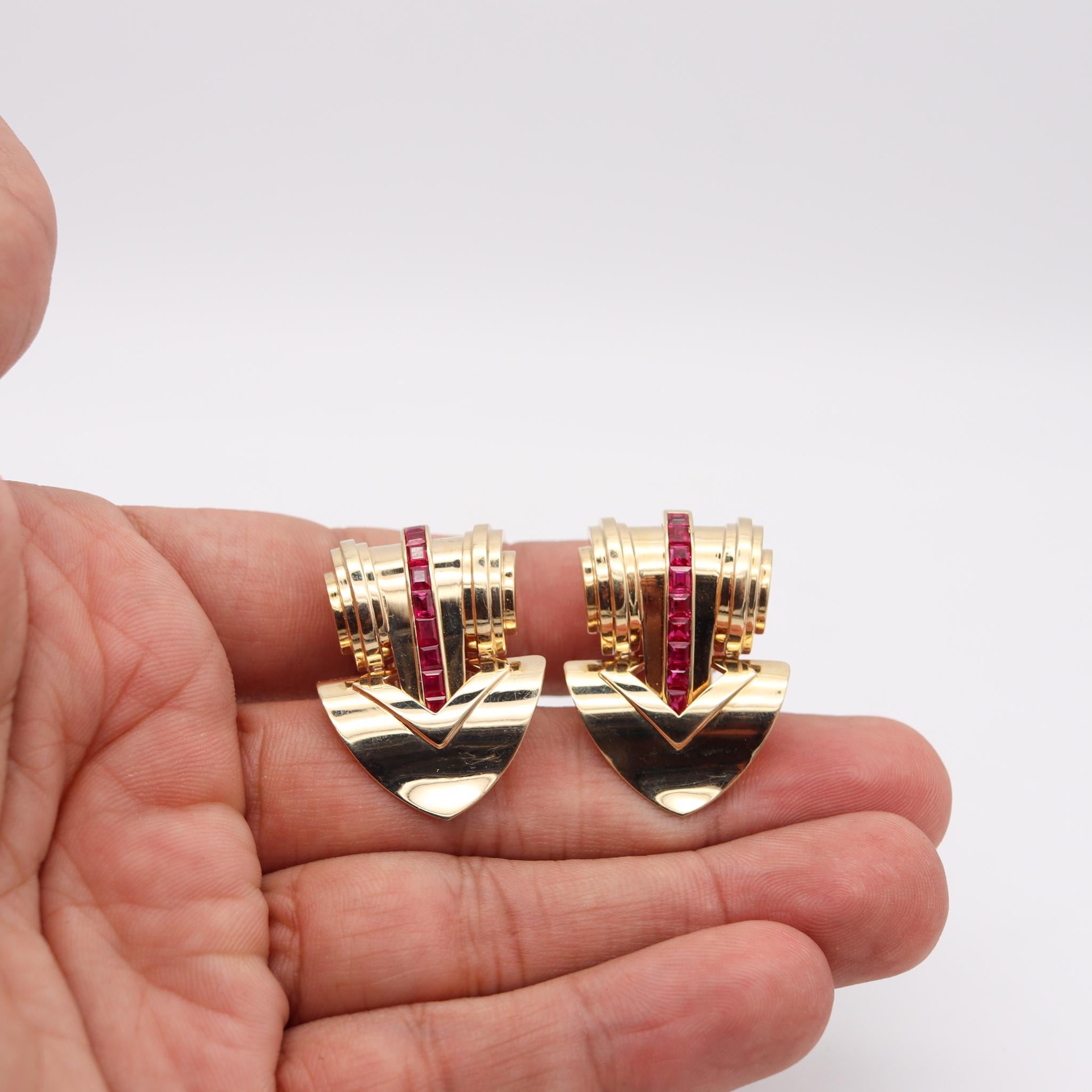 Tiffany & Co. 1950 Art Deco Retro Dress Clips in 14Kt Gold with 2.70 Cts Rubies For Sale 3