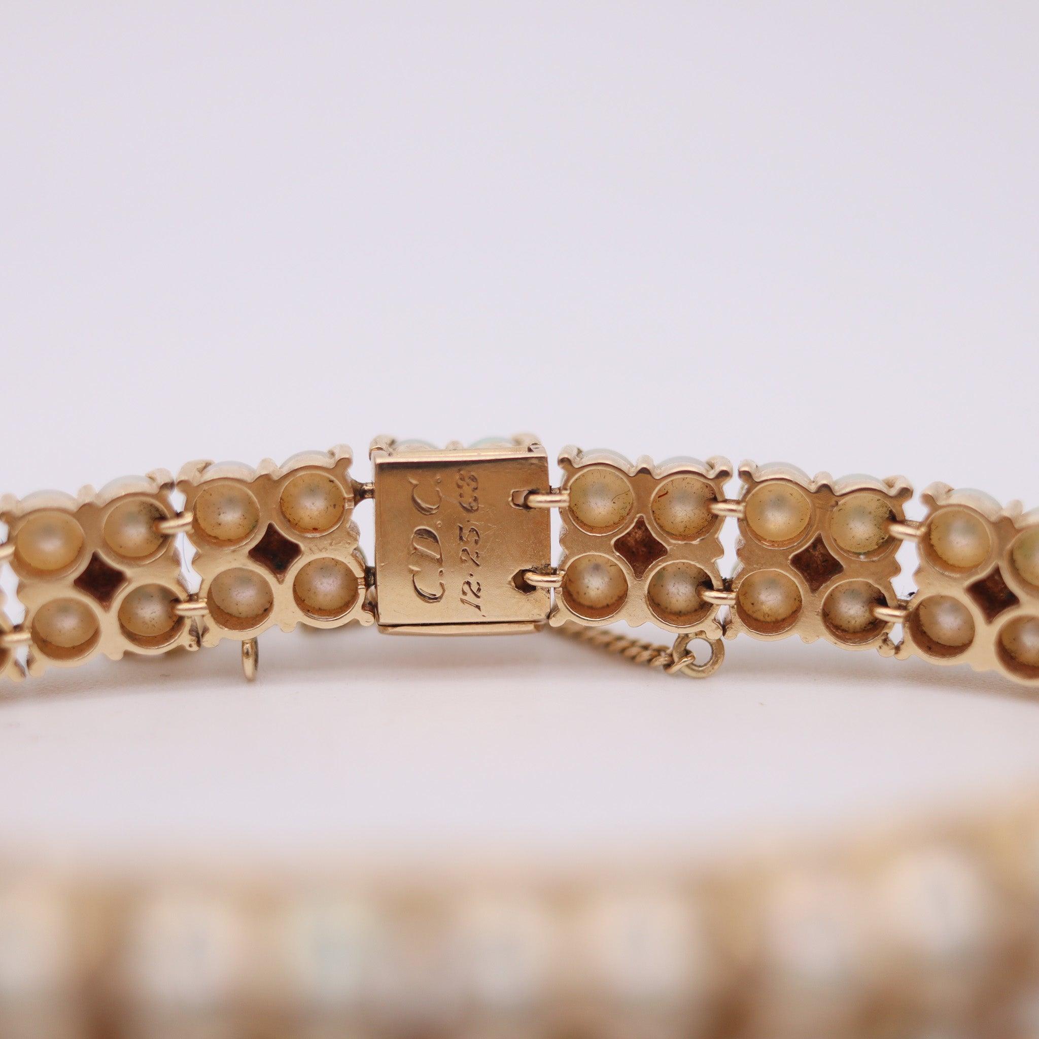 Round Cut TIFFANY & CO. 1950 Classic Bracelet In 14Kt Gold With Sapphires And White Pearls For Sale