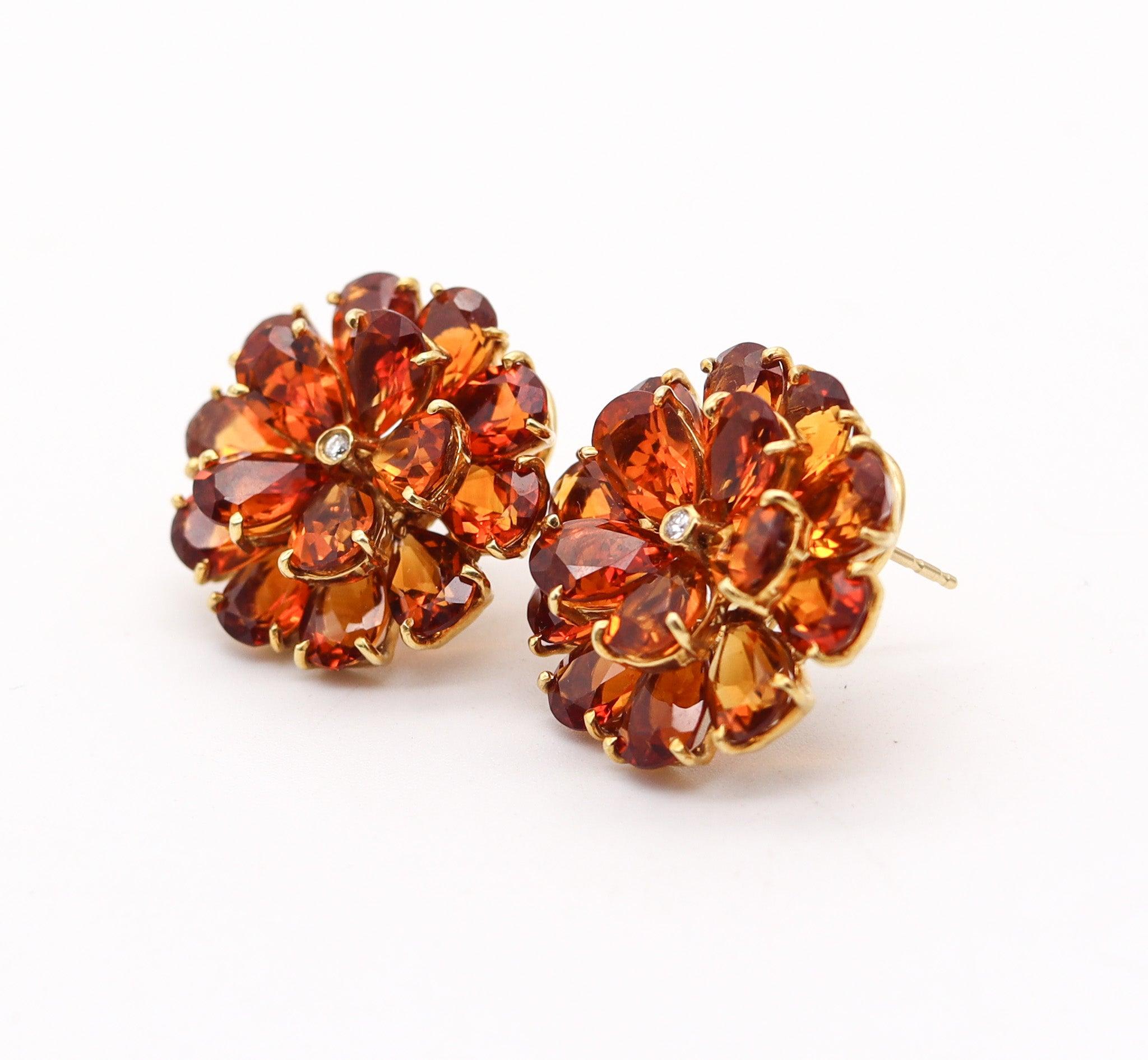TIFFANY & CO. 1950 Clips-On Earrings In 18Kt Yellow Gold With Madeira Citrines In Excellent Condition For Sale In Miami, FL