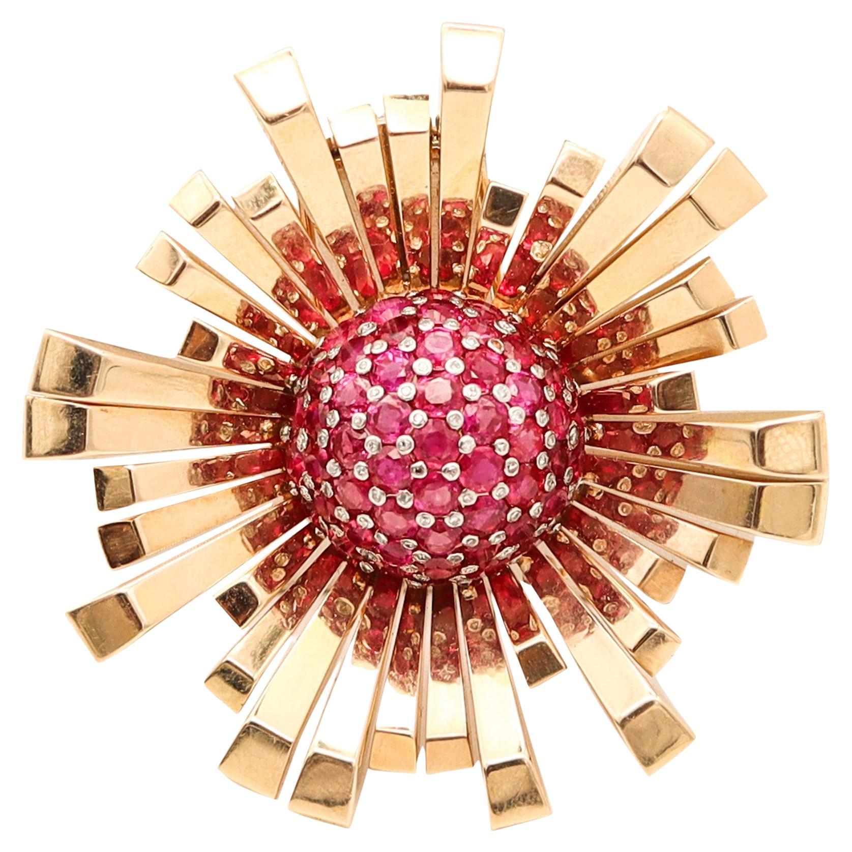 TIFFANY & CO. 1950 Retro-Modern Brooch 18Kt Yellow Gold With 6.48 Cwt Rubies
