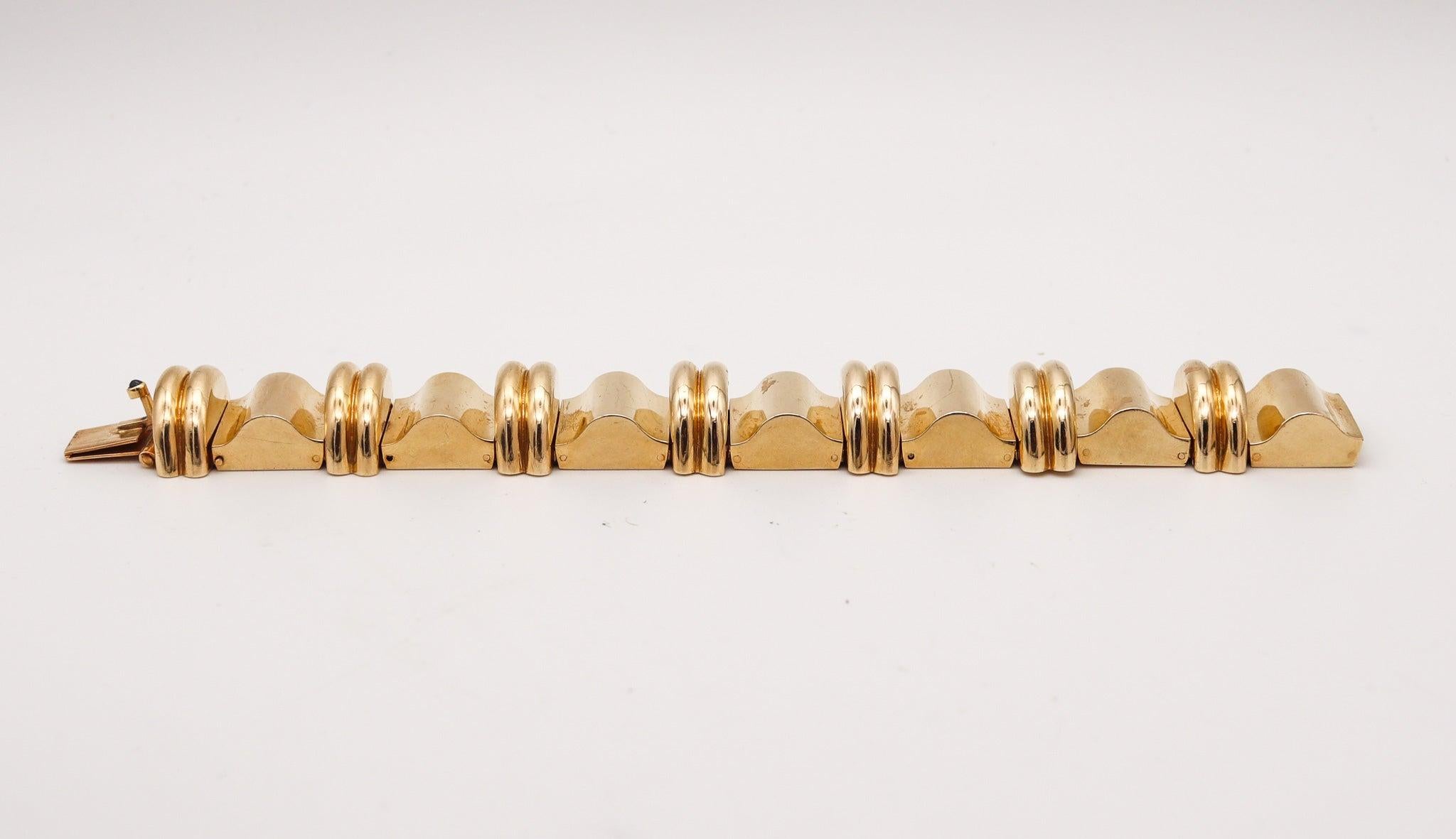 TIFFANY & CO. 1950 Retro Modernist Geometric Bracelet In Solid 14Kt Yellow Gold For Sale 2