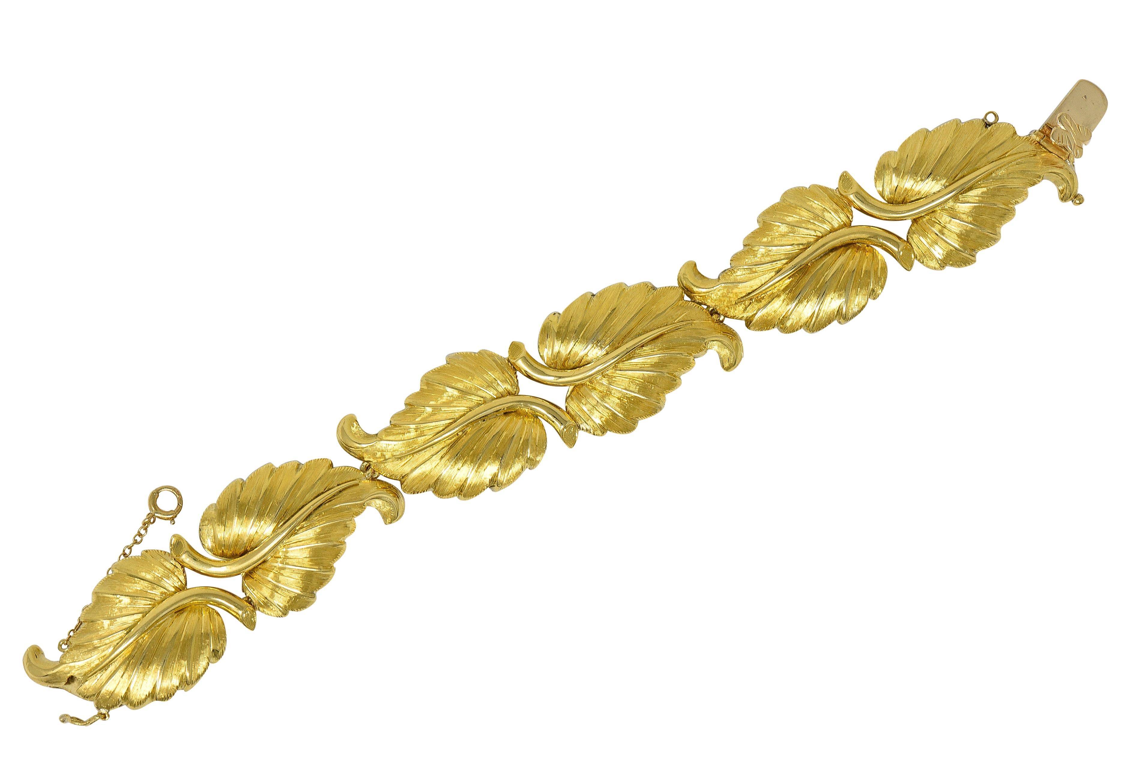 Tiffany & Co. 1950's Oro amarillo de 18 quilates Pulsera vintage de eslabones foliados Moderno en venta