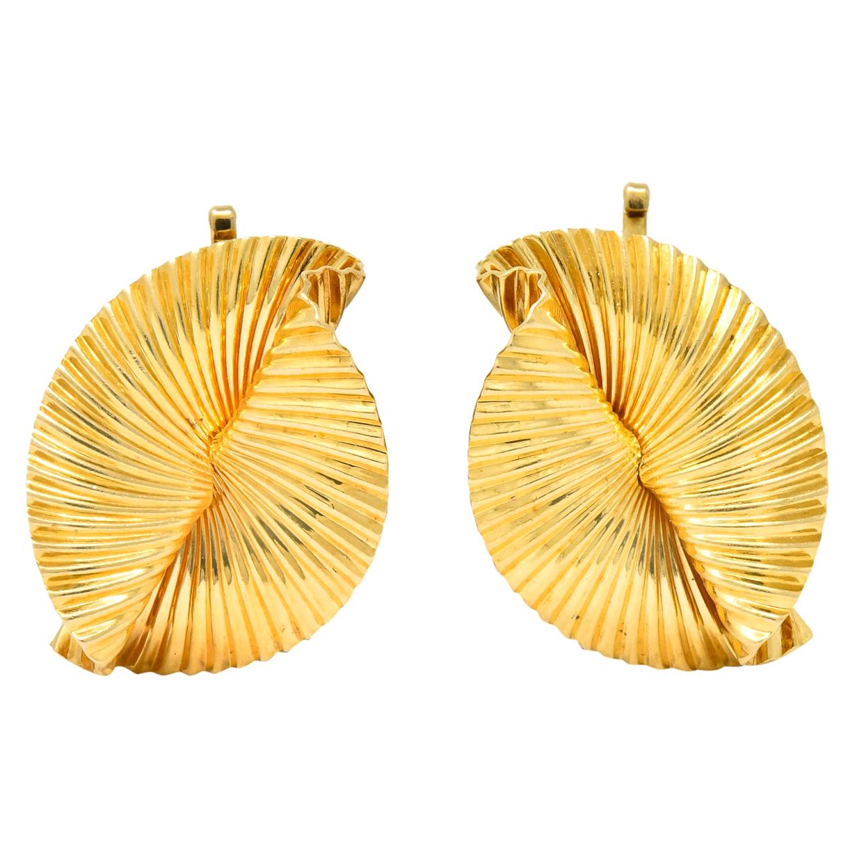 Tiffany & Co. 1950s Retro 14 Karat Gold Foliate Ear-Clip Earrings