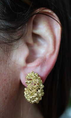 TIFFANY & CO. 1960 George Schuler Clips Hoops Earrings In Solid 18Kt Yellow Gold