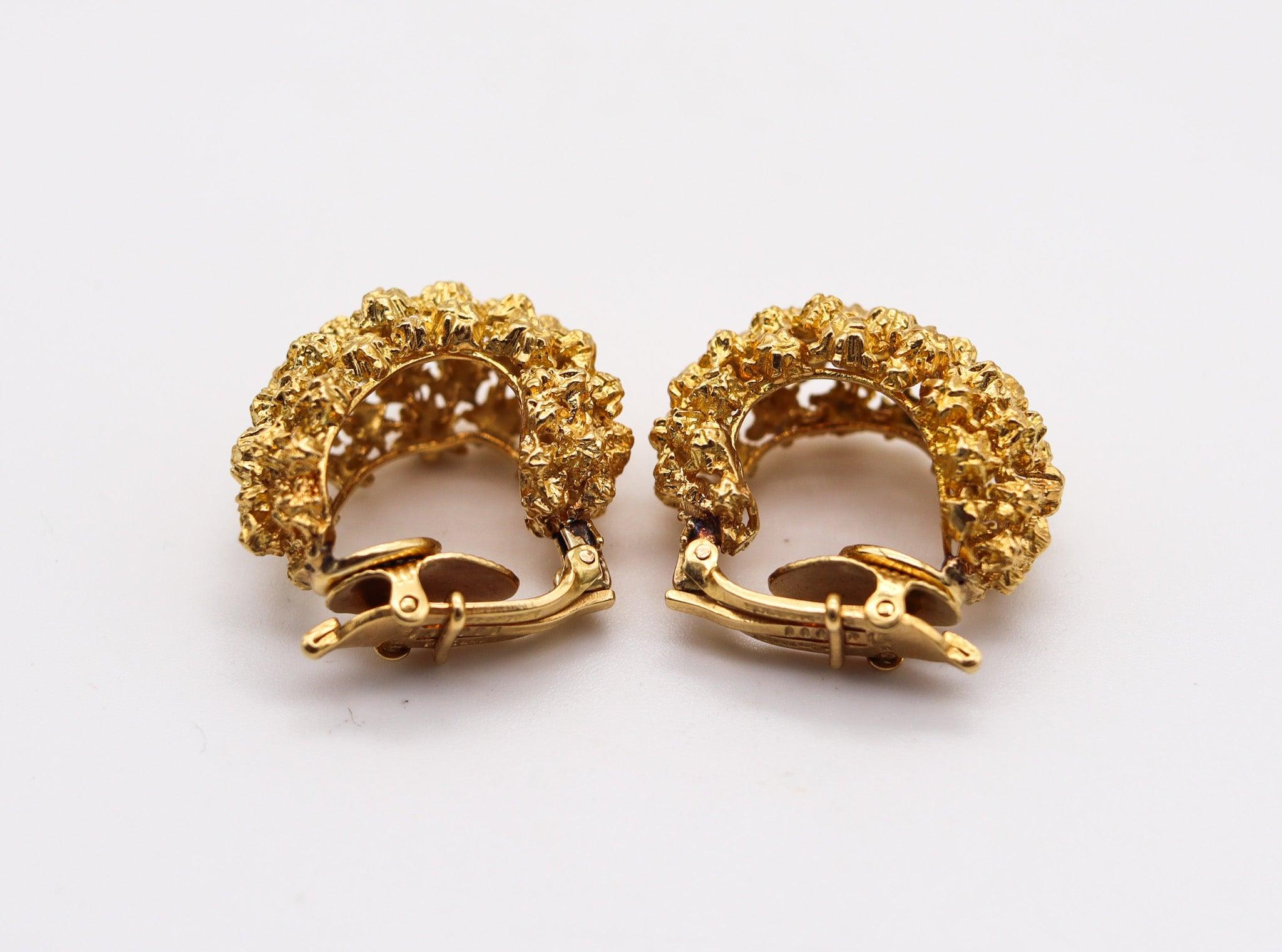 TIFFANY & CO. 1960 George Schuler Orecchini a cerchio in oro giallo massiccio 18Kt In condizioni ottime in vendita a Miami, FL