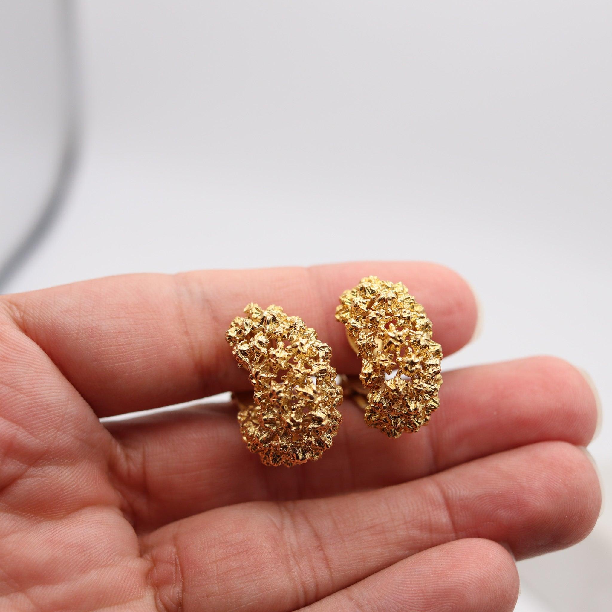 TIFFANY & CO. 1960 George Schuler Orecchini a cerchio in oro giallo massiccio 18Kt in vendita 1